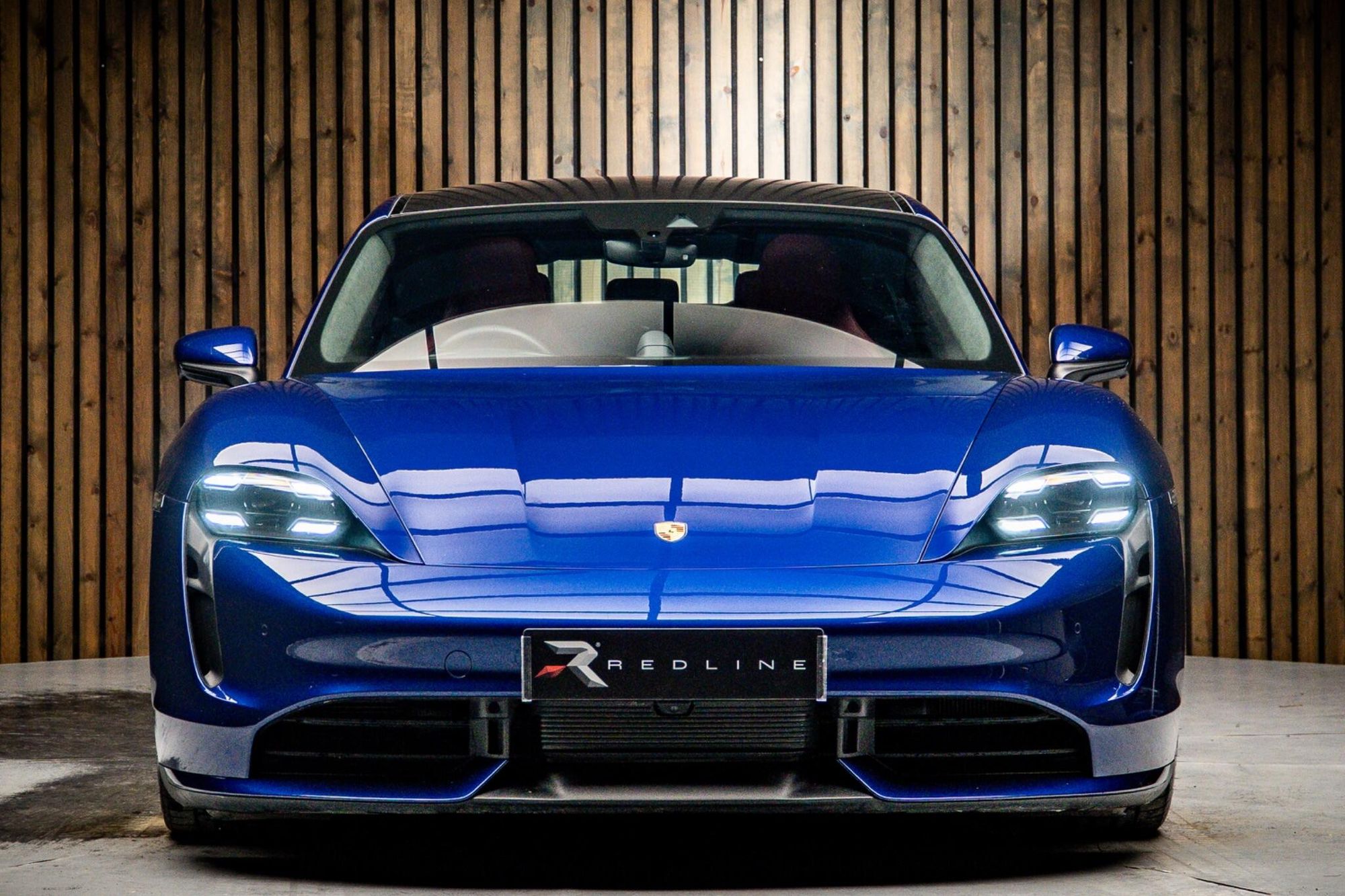 PORSCHE TAYCAN SALOON 500kW Turbo 93kWh 4dr Auto for sale UK - Slide 5