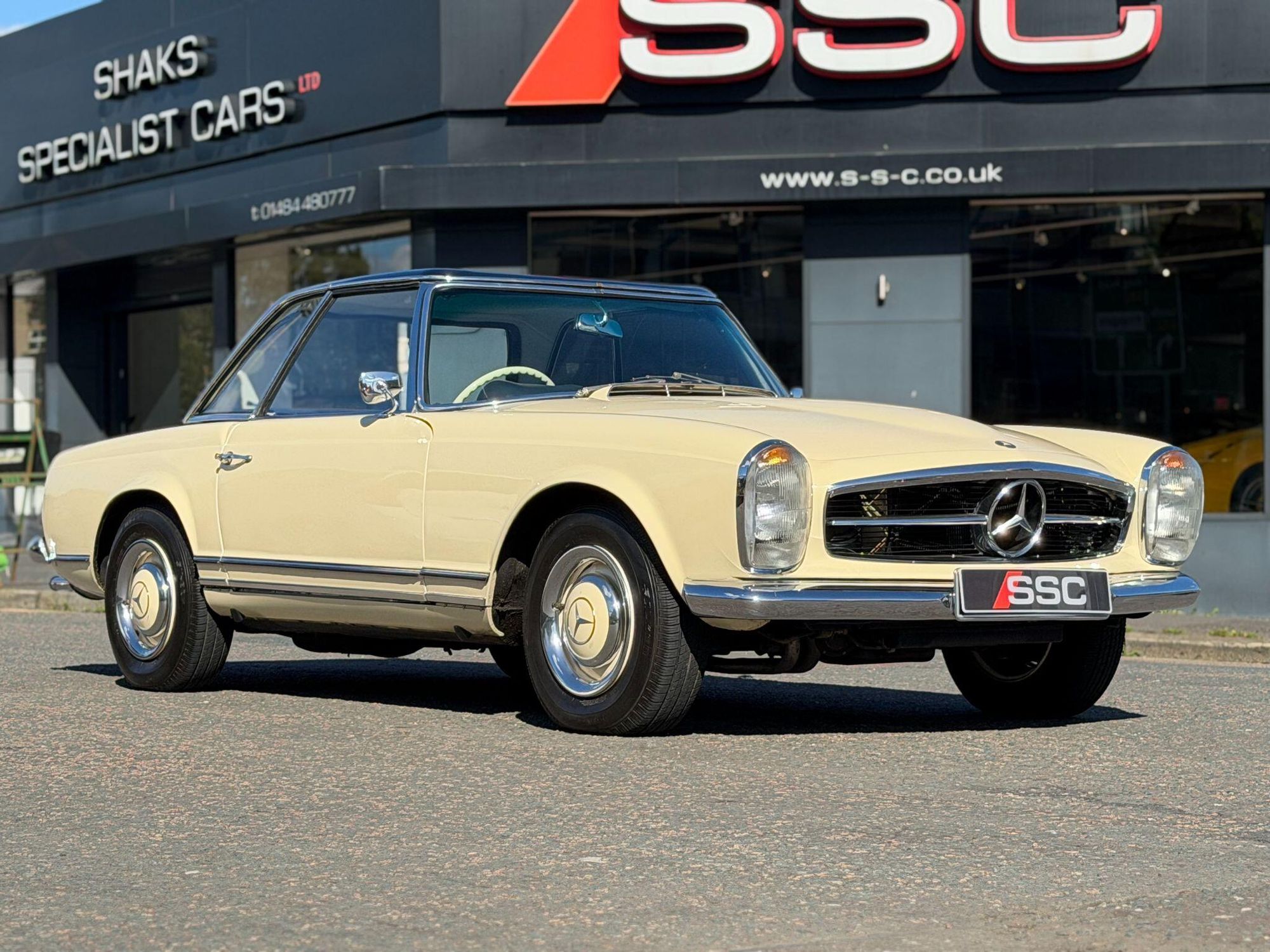 MERCEDES-BENZ SL SERIES CONVERTIBLE SL500 2dr Auto for sale UK - Slide 5