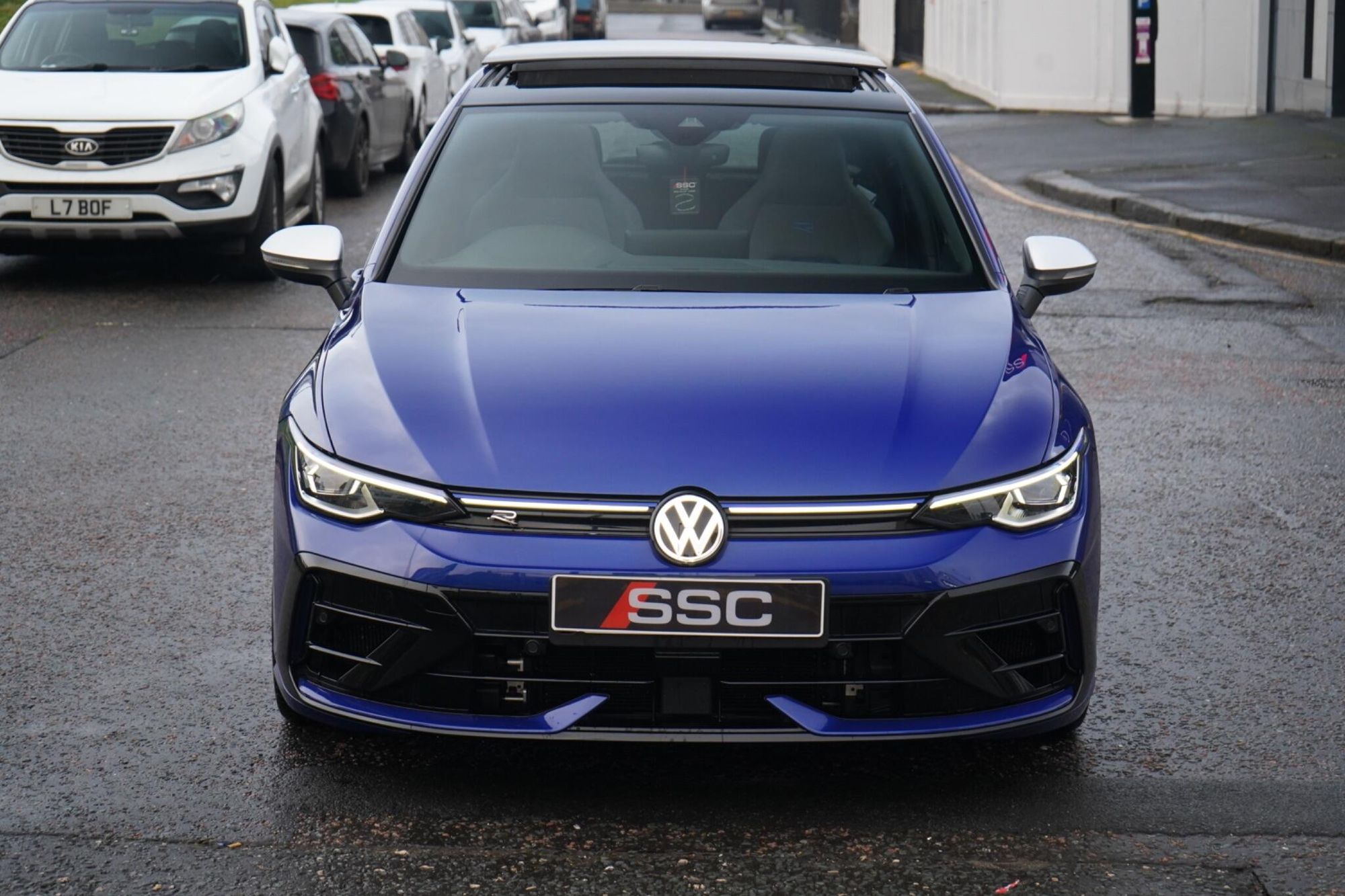 VOLKSWAGEN GOLF HATCHBACK 2.0 TSI 333 R 4Motion 5dr DSG for sale UK - Slide 6