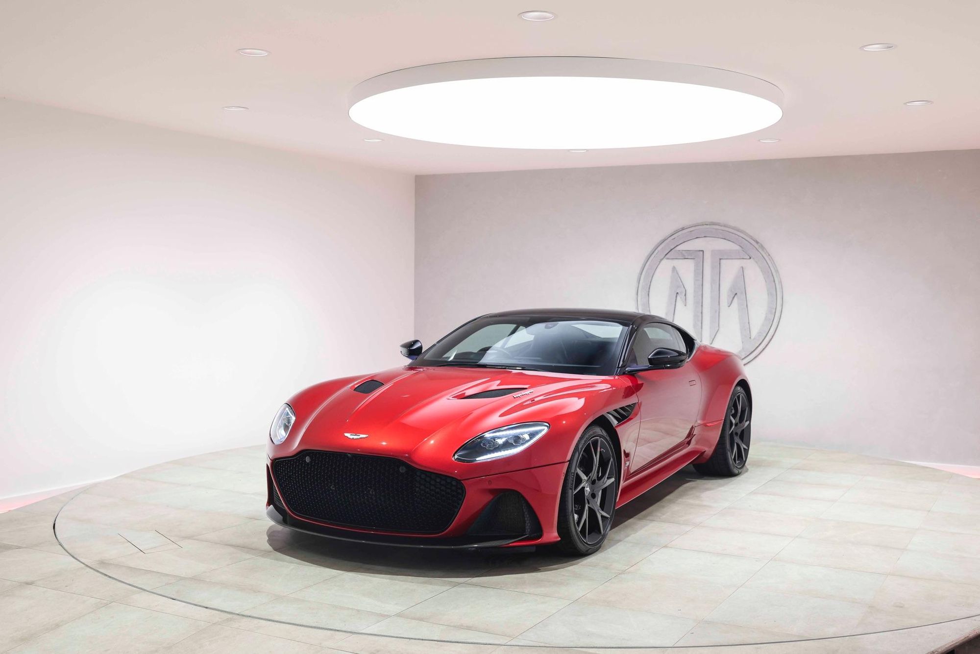 ASTON MARTIN DBS COUPE V12 Superleggera 2dr Touchtronic Auto for sale UK - Slide 8
