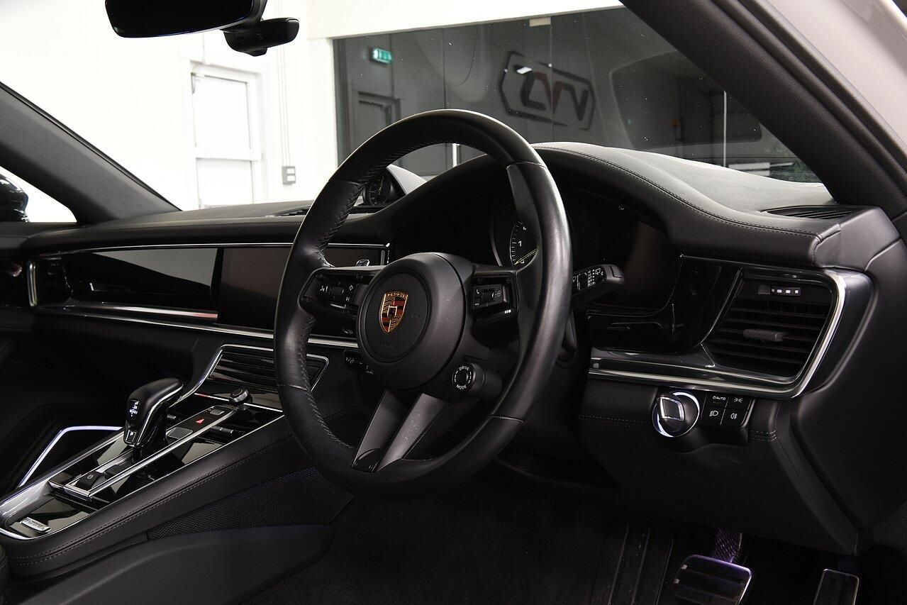 PORSCHE PANAMERA SPORT TURISMO 2.9 V6 4S E-Hybrid 5dr PDK for sale UK - Slide 5