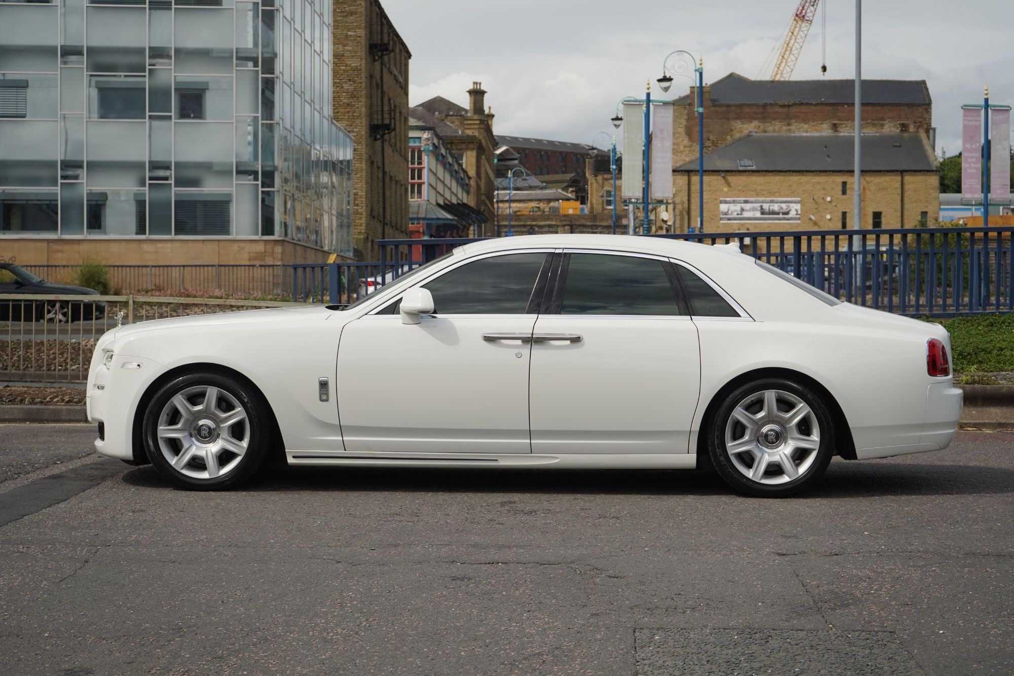 ROLLS-ROYCE GHOST SALOON II 4dr Auto for sale UK - Slide 8