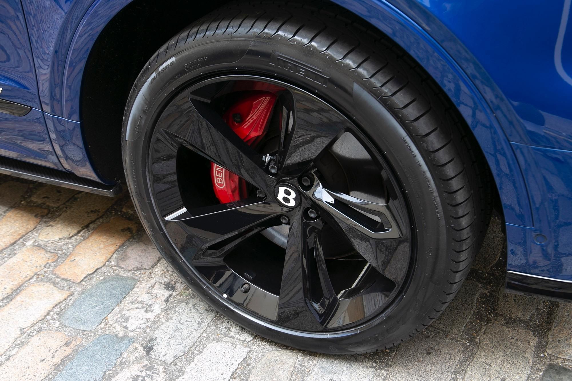 BENTLEY BENTAYGA ESTATE SPECIAL EDITION 4.0 V8 First Edition 5dr Auto for sale UK - Slide 10