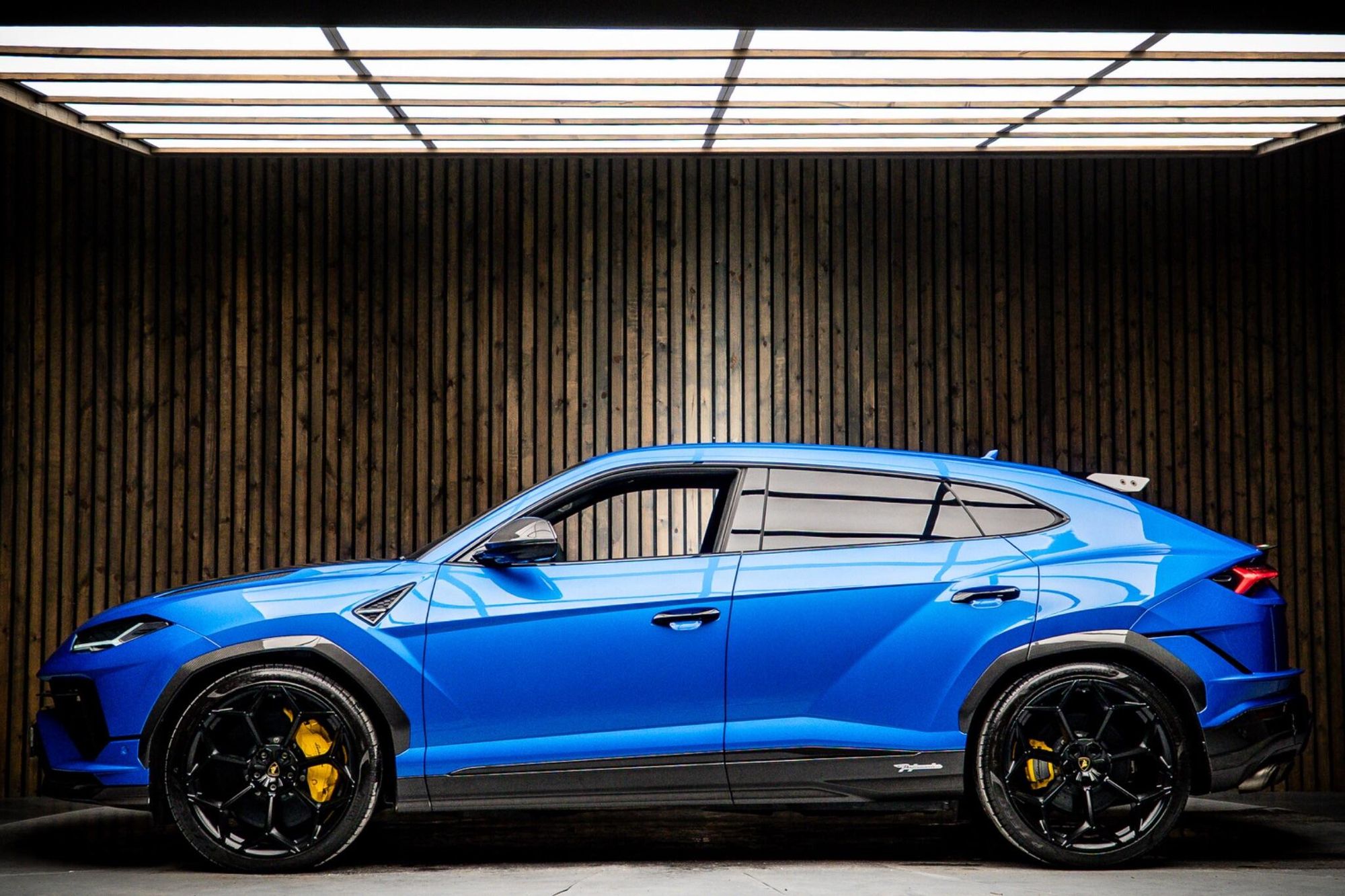 LAMBORGHINI URUS ESTATE 4.0T FSI V8 Performante 5dr Auto for sale UK - Slide 7