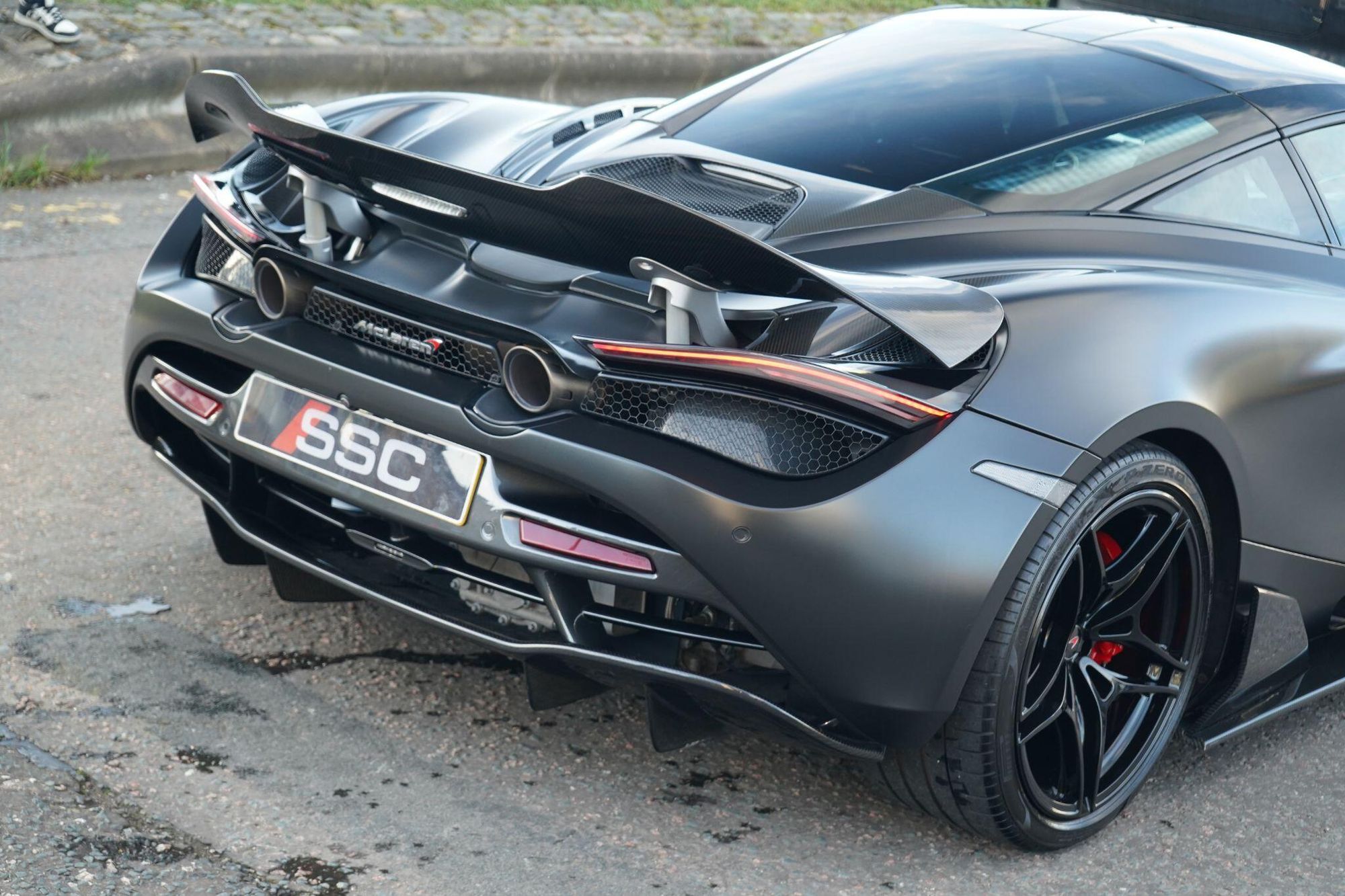 MCLAREN 720 S COUPE V8 Performance 2dr SSG Auto for sale UK - Slide 8