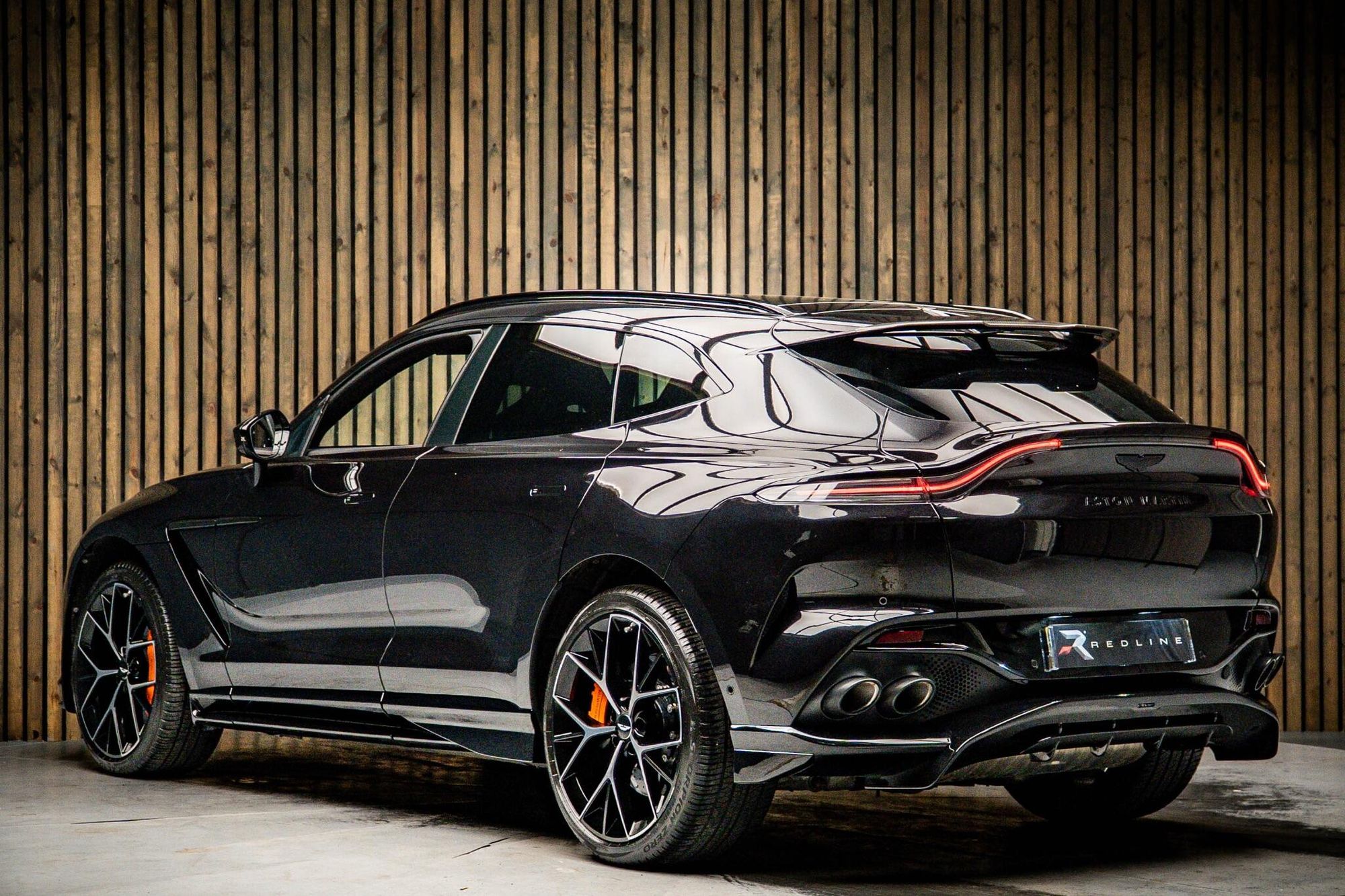 ASTON MARTIN DBX ESTATE V8 DBX707 5dr Touchtronic for sale UK - Slide 3