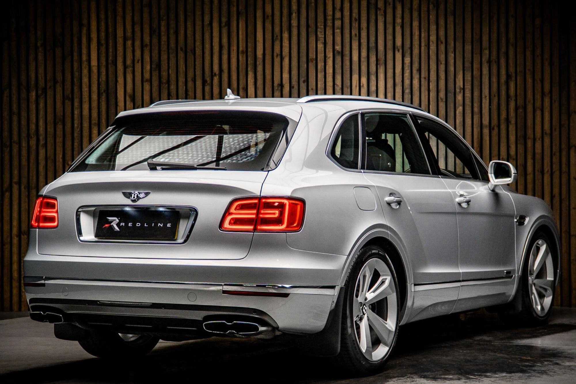 BENTLEY BENTAYGA DIESEL ESTATE 4.0 V8 5dr Auto for sale UK - Slide 4