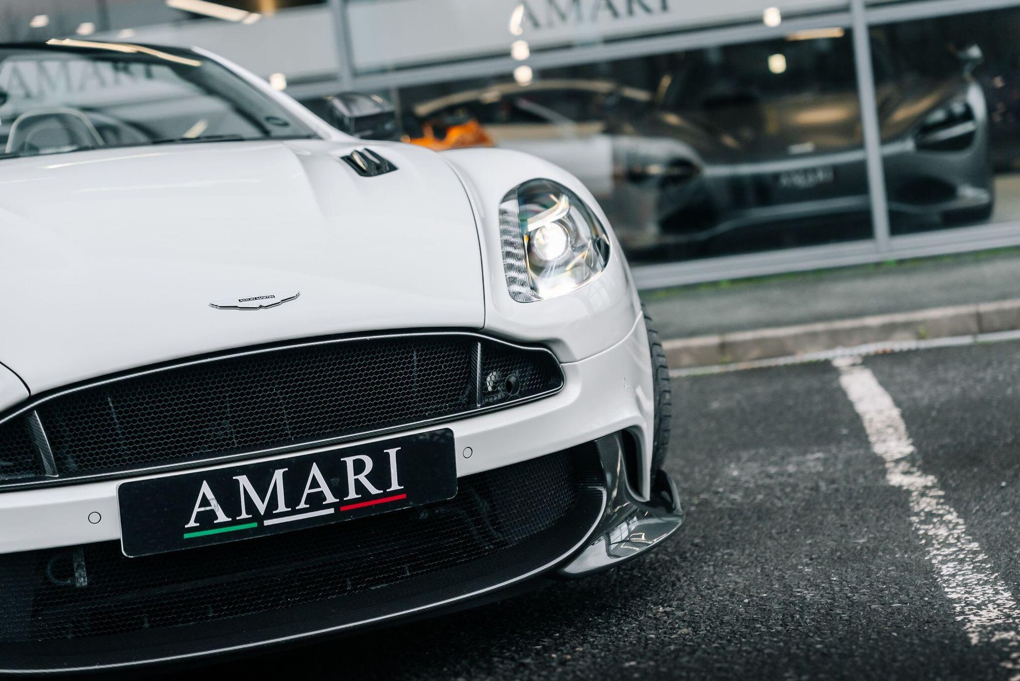 ASTON MARTIN VANQUISH CONVERTIBLE V12 [595] S 2dr Volante Touchtronic Auto for sale UK - Slide 10