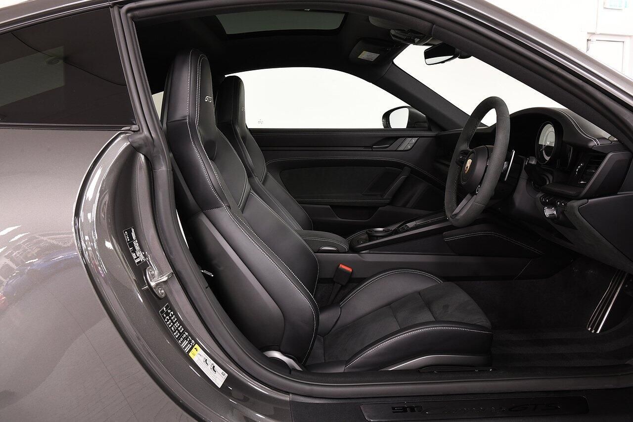 PORSCHE 911 [992] CARRERA COUPE GTS 2dr PDK for sale UK - Slide 6
