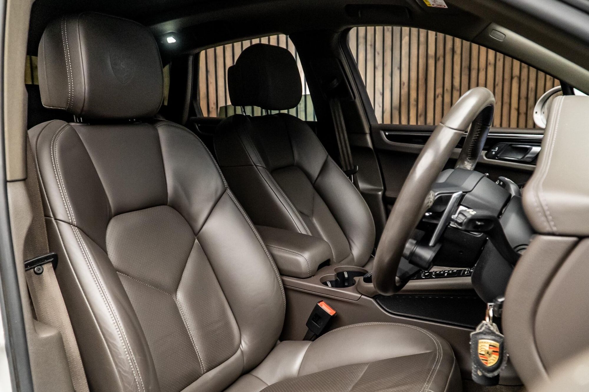 PORSCHE MACAN ESTATE S 5dr PDK for sale UK - Slide 2