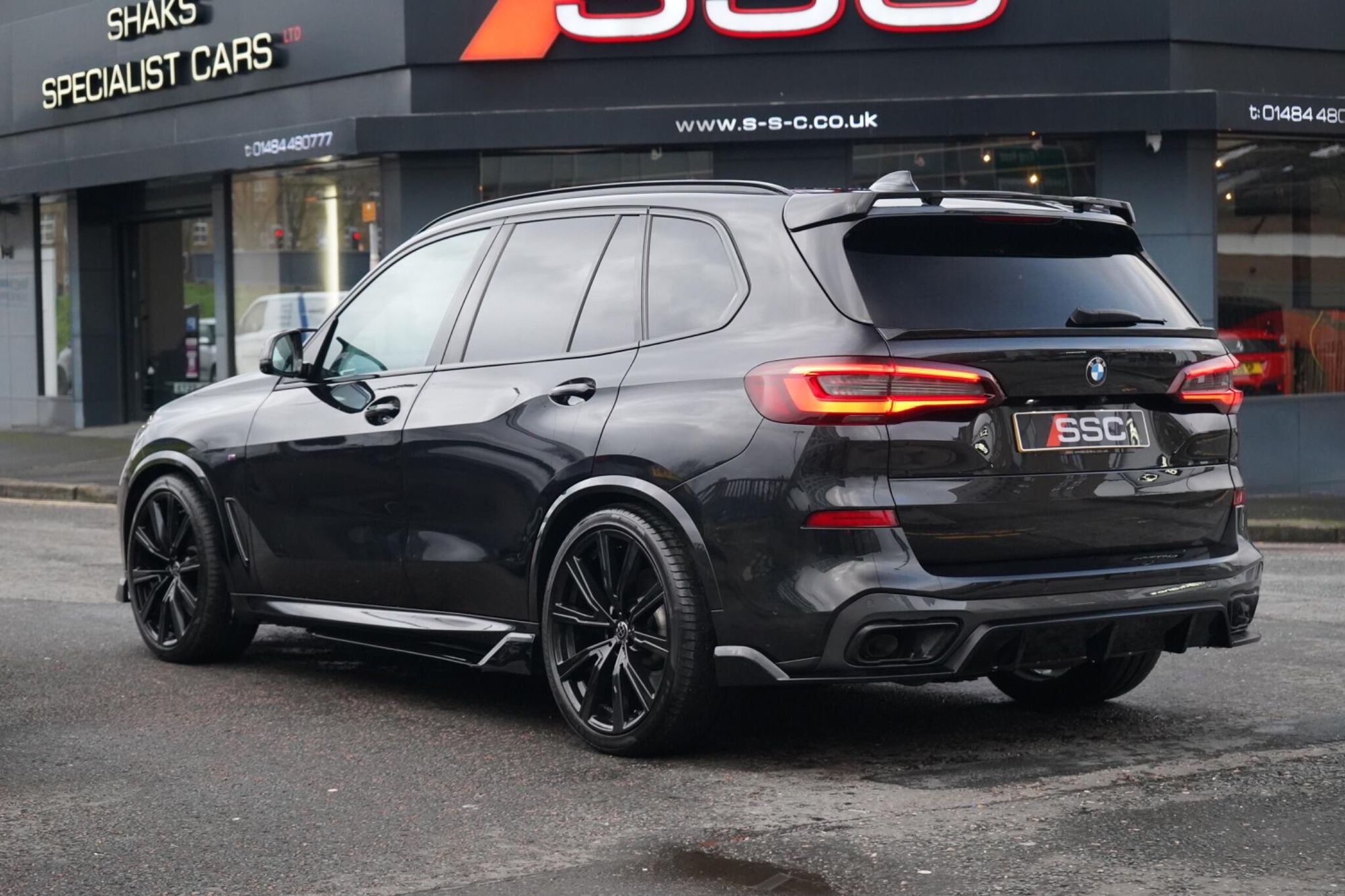 BMW X5 DIESEL ESTATE xDrive40d MHT M Sport 5dr Auto for sale UK - Slide 2