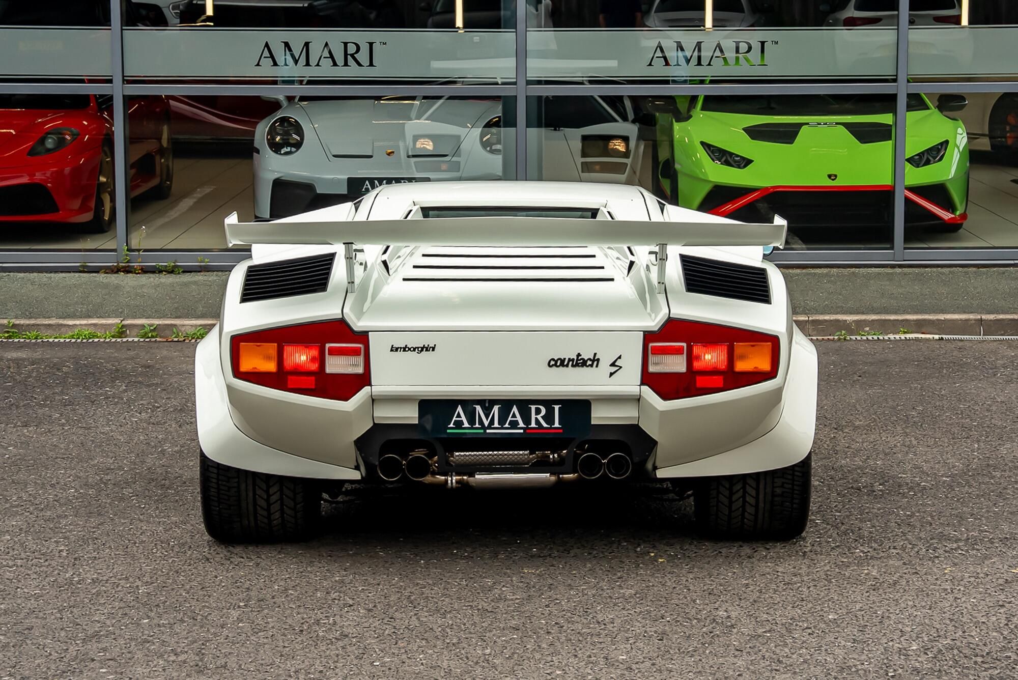 LAMBORGHINI COUNTACH COUPE 5.2 Anniversary 2dr for sale UK - Slide 9