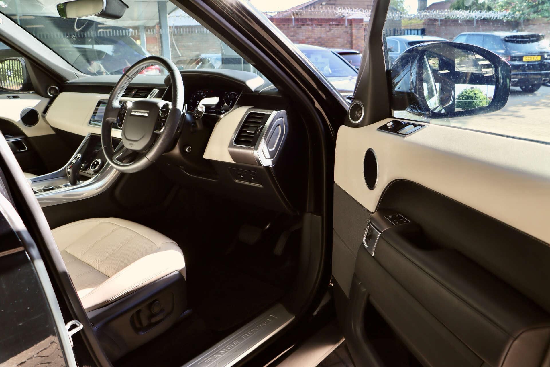LAND ROVER RANGE ROVER SPORT ESTATE 3.0 P400 HSE 5dr Auto for sale UK - Slide 2