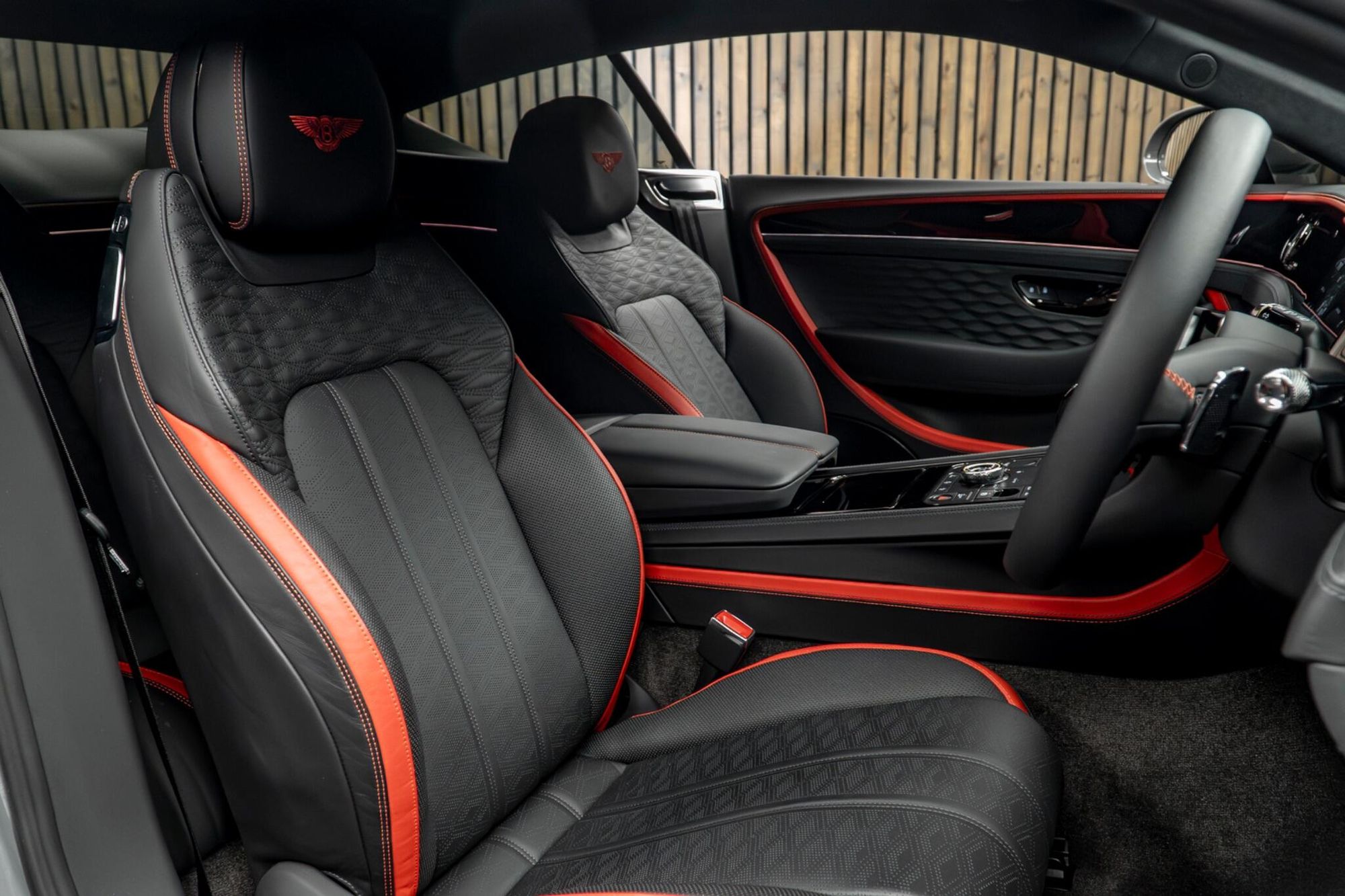 BENTLEY CONTINENTAL GT COUPE 4.0 V8 Hybrid Speed 2dr Auto for sale UK - Slide 2