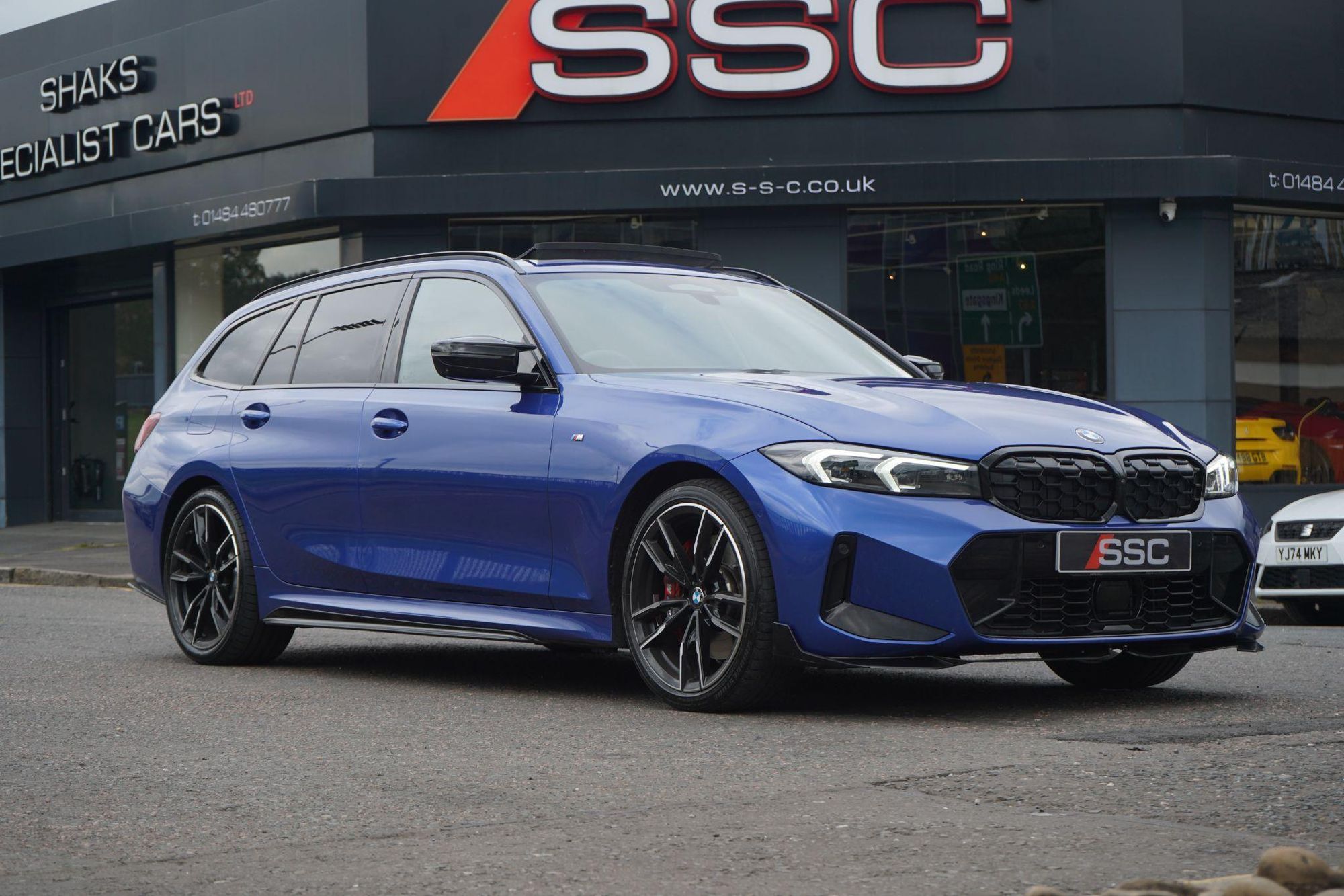 BMW 3 SERIES DIESEL TOURING M340d xDrive MHT 5dr Step Auto for sale UK - Slide 5