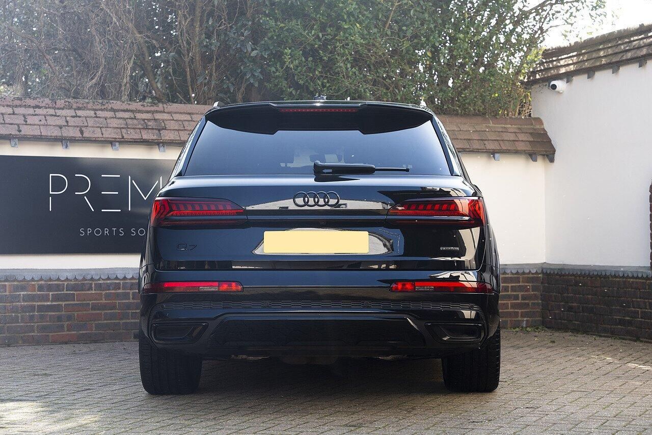 AUDI Q7 ESTATE 55 TFSI Quattro Vorsprung 5dr Tiptronic for sale UK - Slide 4