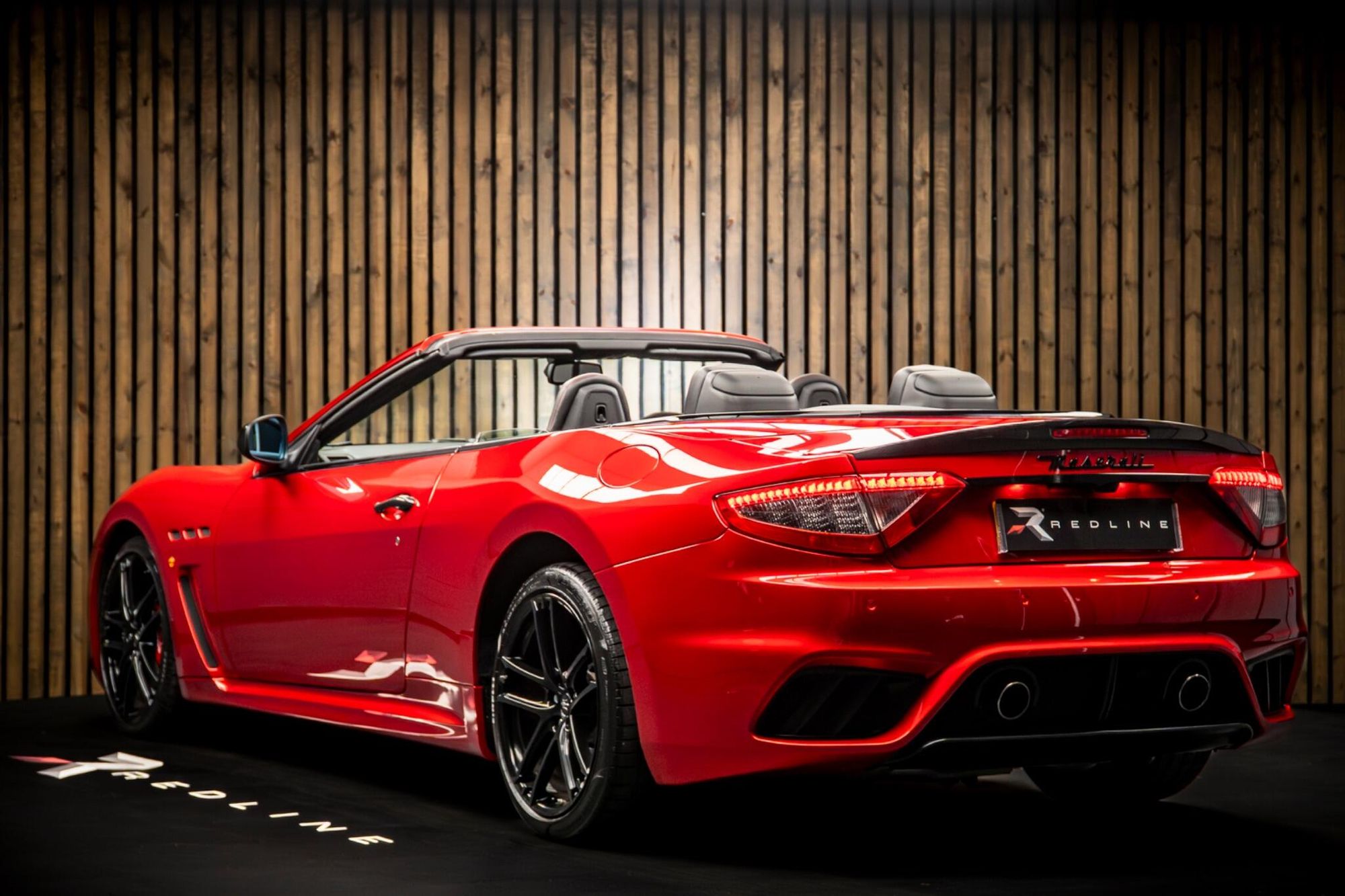 MASERATI GRANCABRIO CONVERTIBLE V8 MC 2dr MC Shift for sale UK - Slide 3