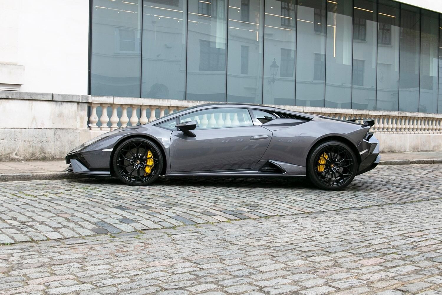 LAMBORGHINI HURACAN COUPE LP 640-4 Performante 2dr LDF for sale UK - Slide 10