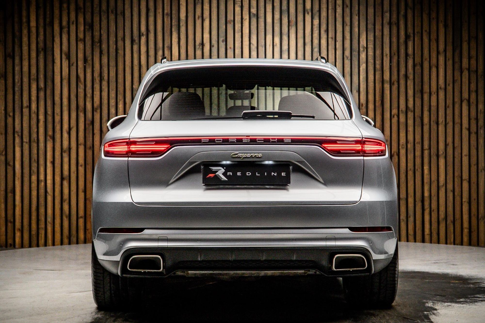 Porsche Cayenne 3.0 V6 Black Edition E-Hybrid Tiptronic S 25.9kWh 5 Door Auto for sale UK - Slide 6