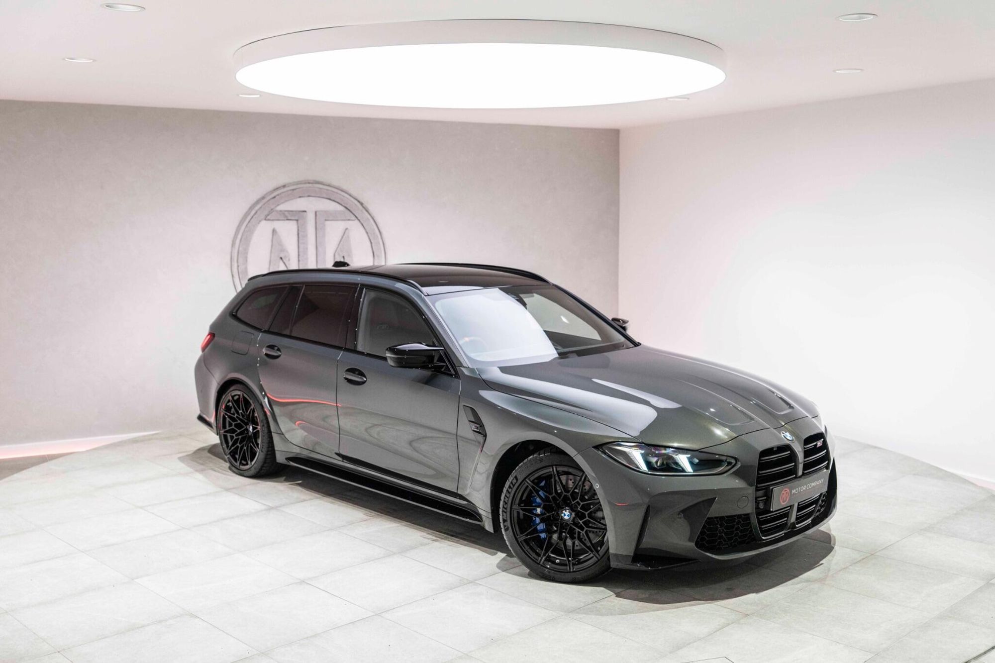 BMW M3 TOURING M3 xDrive 530 Competition M 5dr Step Auto for sale UK - Slide 8