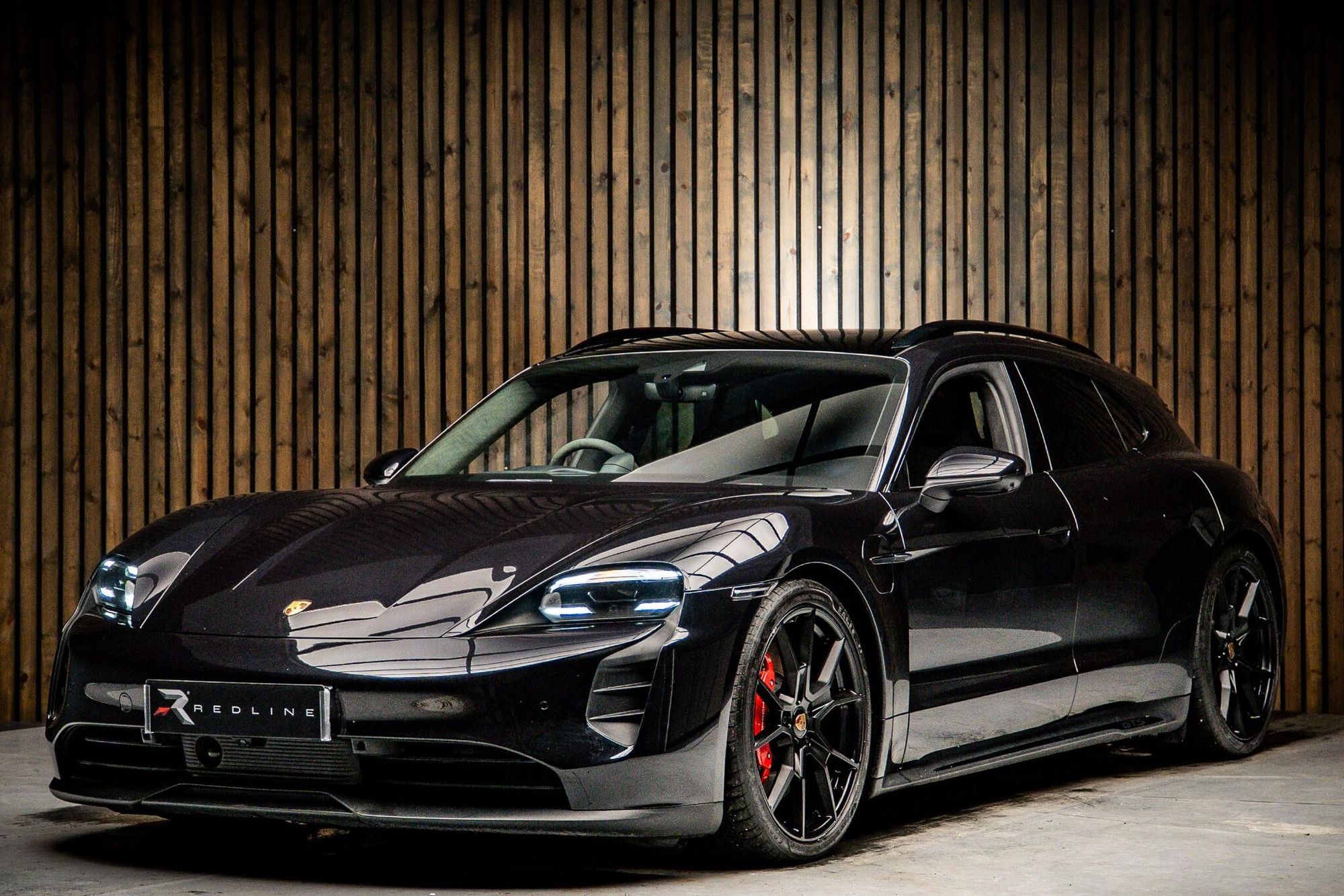 PORSCHE TAYCAN SPORT TURISMO 440kW GTS 93kWh 5dr Auto for sale UK - Slide 8