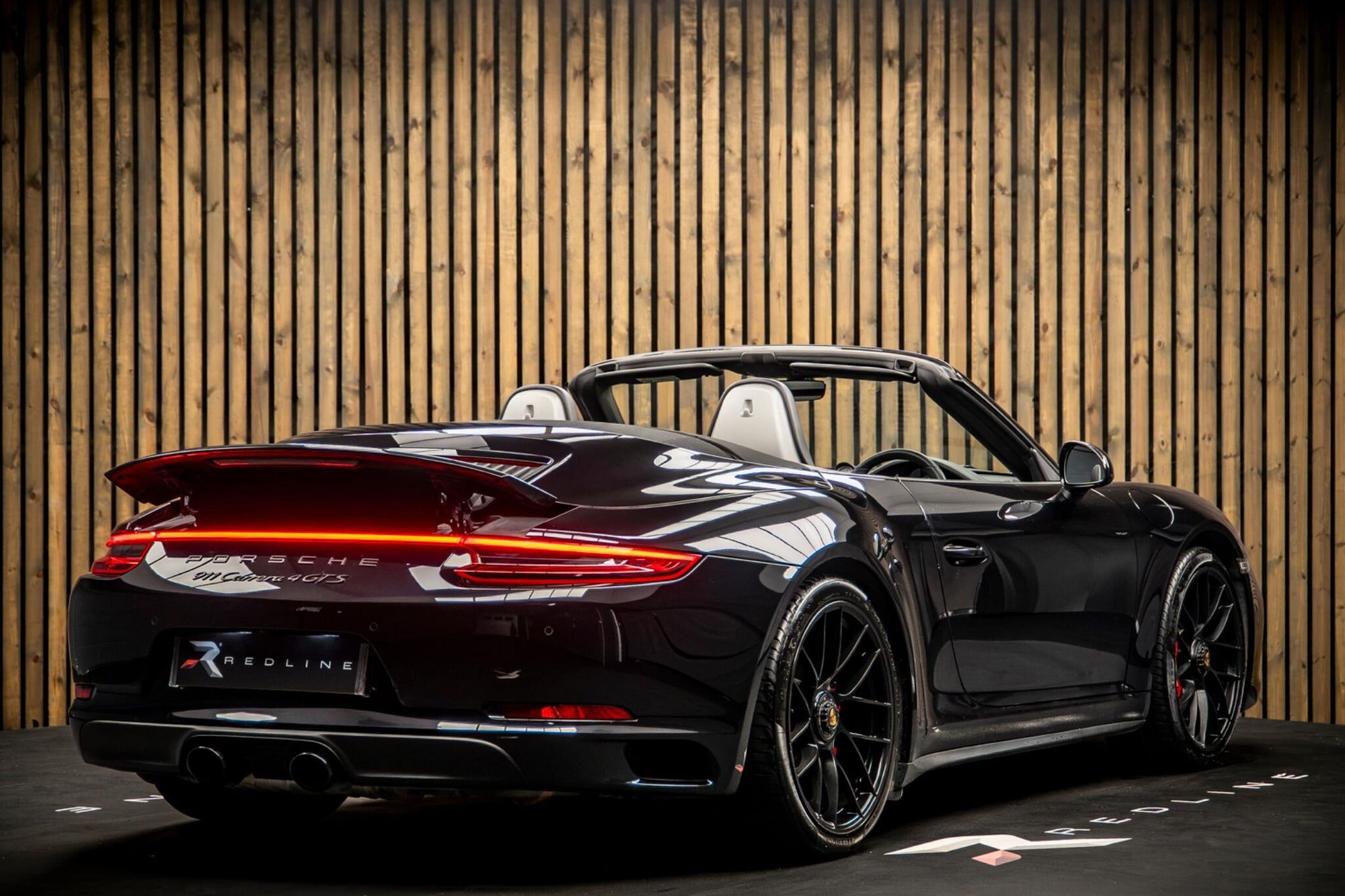 PORSCHE 911 [991] CARRERA 4 CABRIOLET GTS 2dr PDK for sale UK - Slide 4