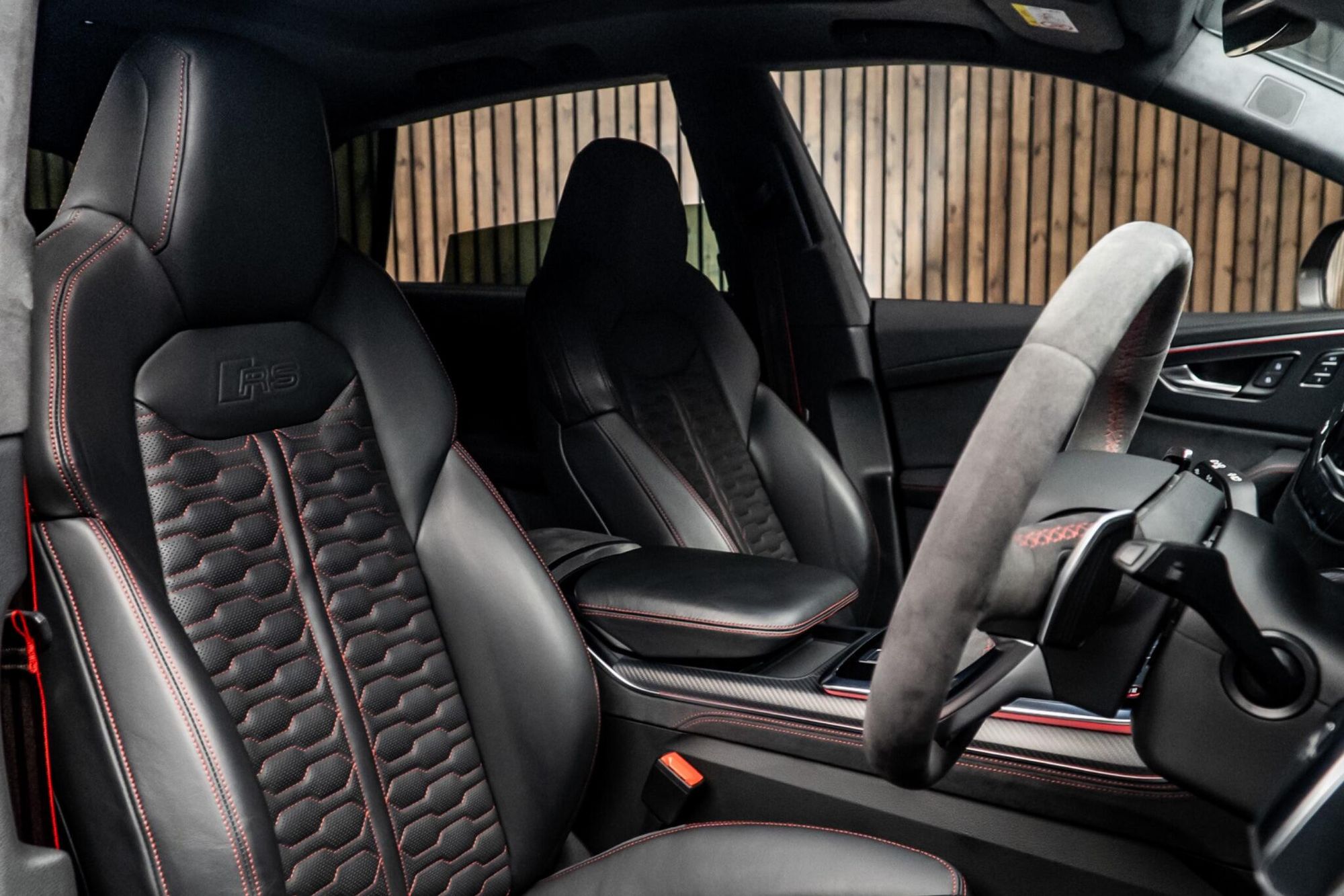 AUDI Q8 ESTATE SQ8 TFSI Quattro Vorsprung 5dr Tiptronic for sale UK - Slide 2