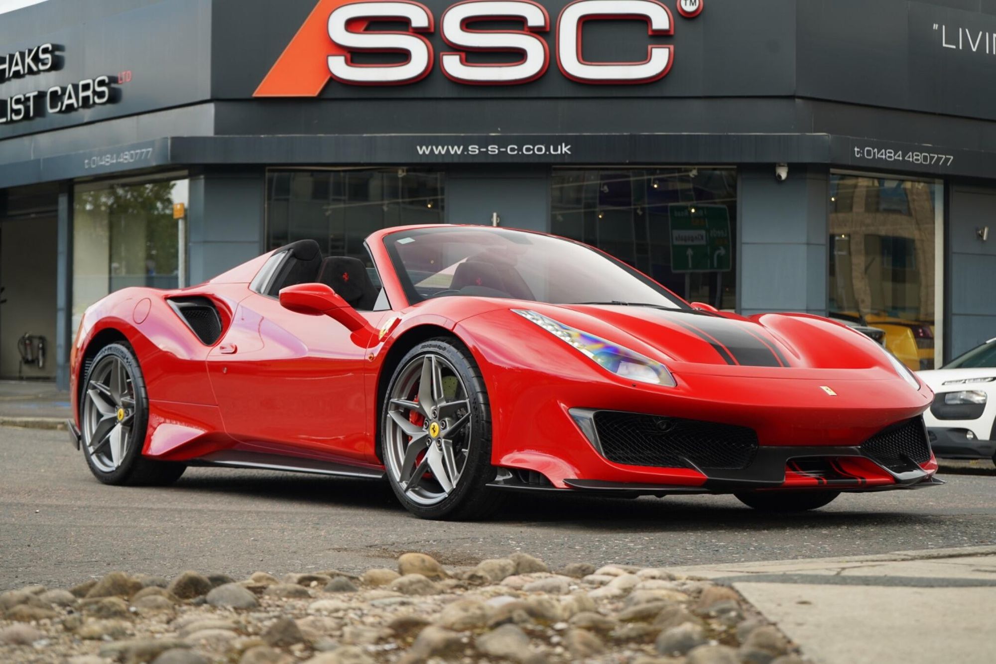 FERRARI 488 PISTA SPIDER 2dr Auto for sale UK - Slide 4
