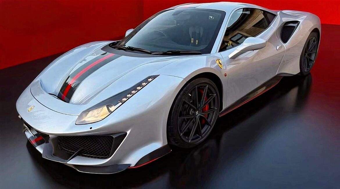 FERRARI 488 PISTA COUPE 2dr Auto for sale UK - Slide 2