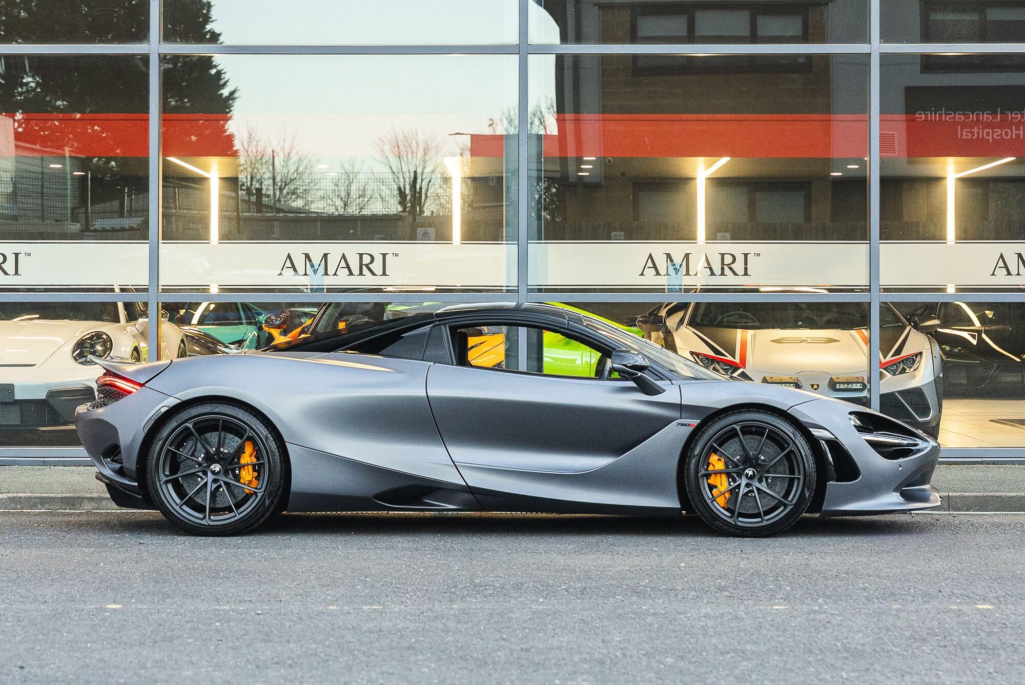 MCLAREN 750 S SPIDER V8 2dr SSG Auto for sale UK - Slide 5