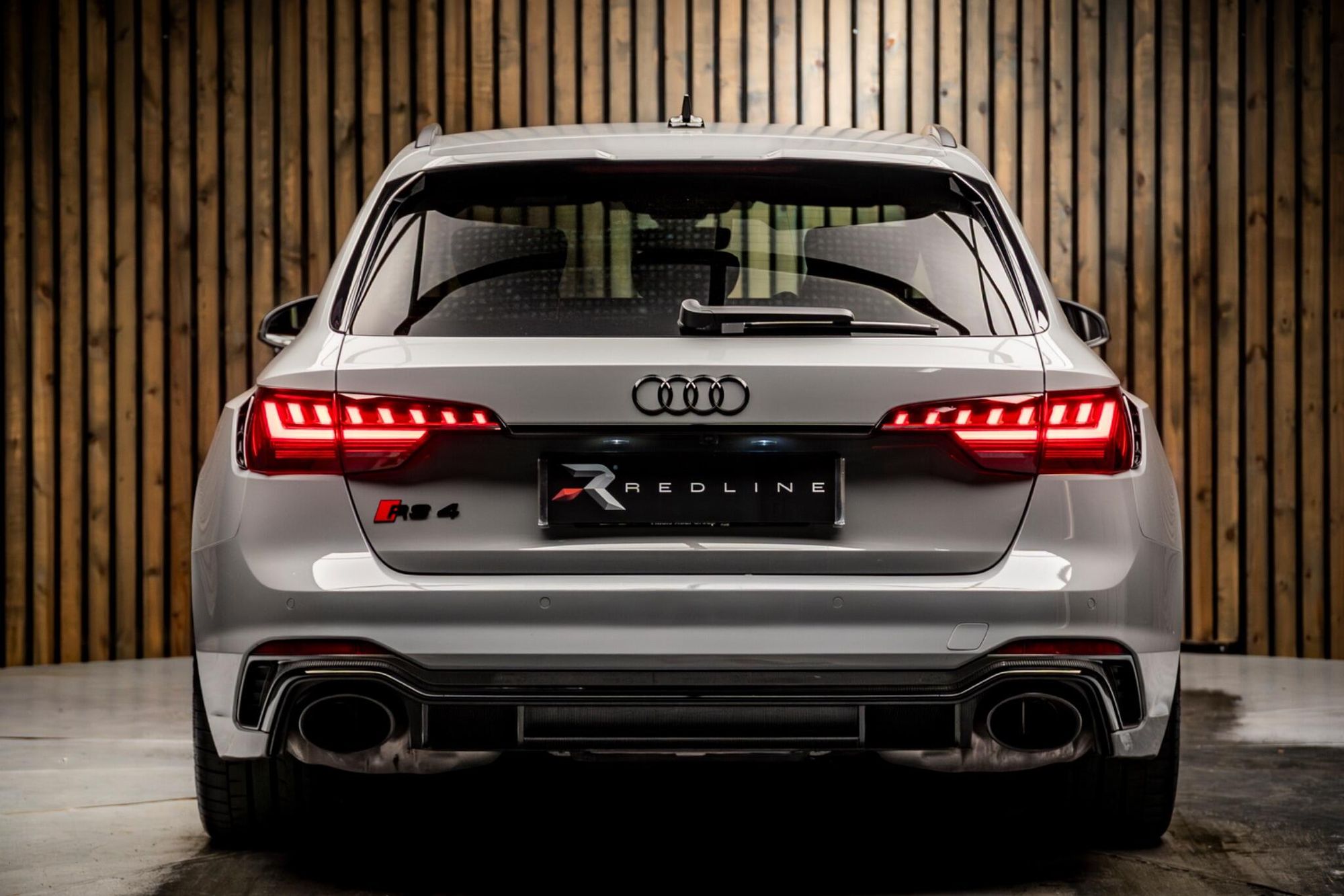 AUDI RS4 RS 4 AVANT RS 4 TFSI Quattro Carbon Black 5dr Tiptronic for sale UK - Slide 6