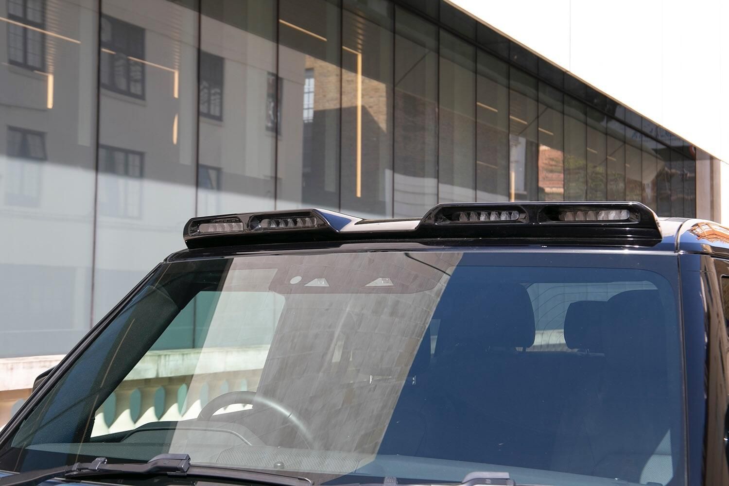 LAND ROVER DEFENDER DIESEL ESTATE 3.0 D250 X-Dynamic HSE 90 3dr Auto for sale UK - Slide 3