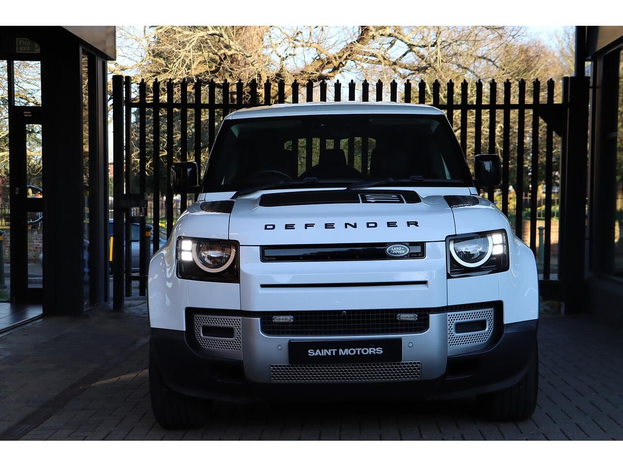 LAND ROVER DEFENDER DIESEL ESTATE 2.0 D240 S 110 5dr Auto for sale UK - Slide 2