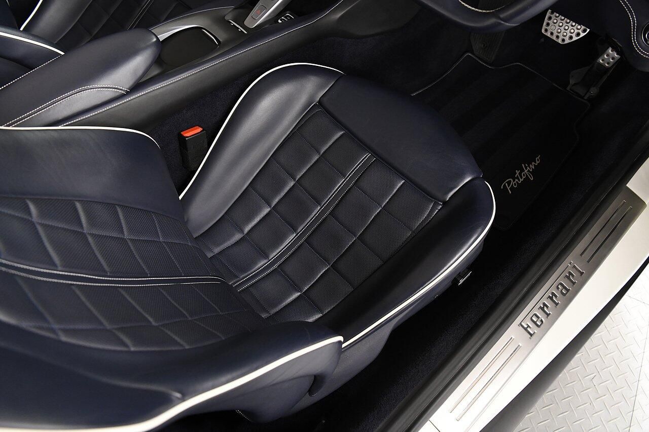 FERRARI PORTOFINO CONVERTIBLE GT 2dr Auto for sale UK - Slide 10
