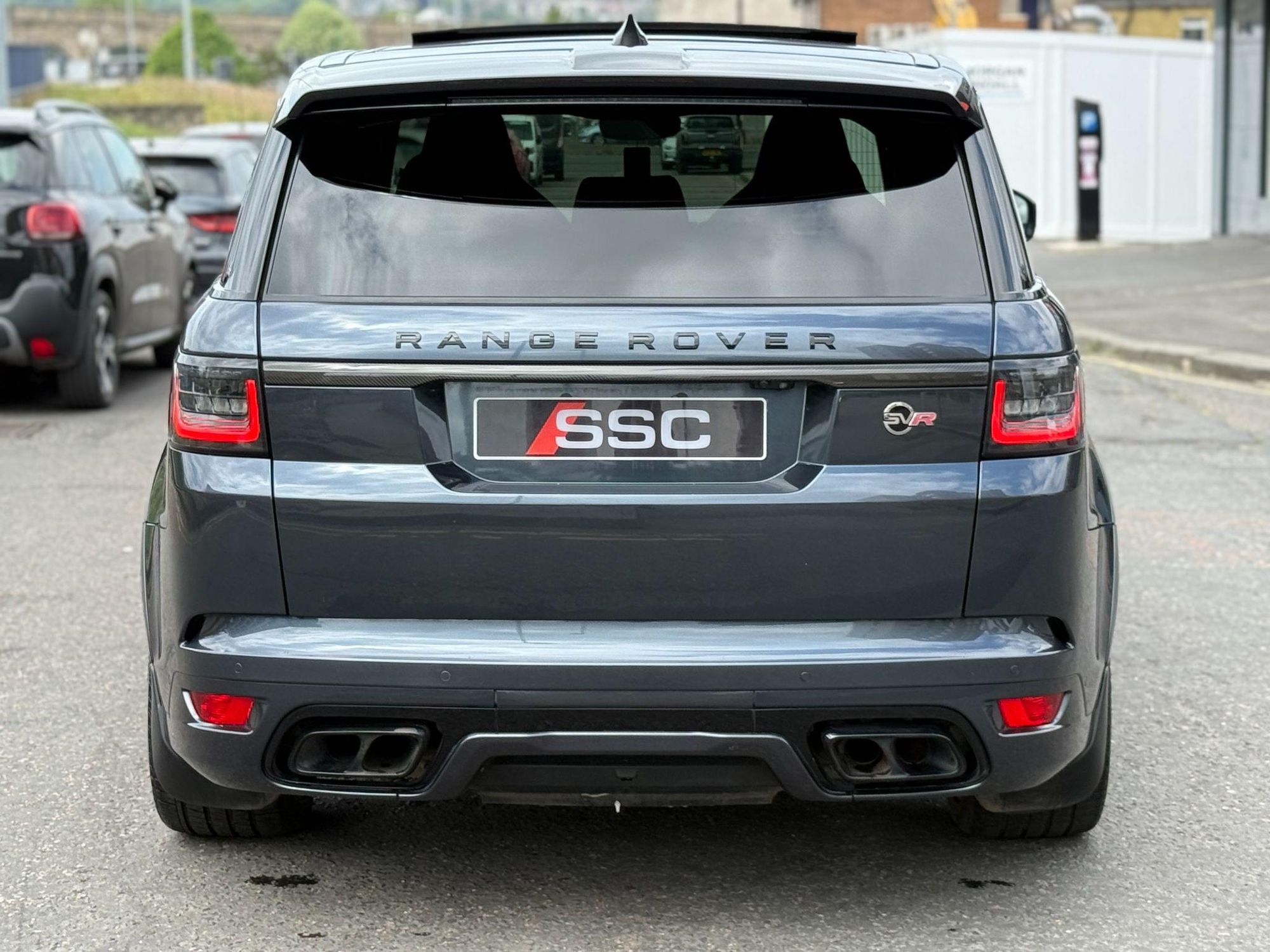 LAND ROVER RANGE ROVER SPORT ESTATE 5.0 V8 S/C 575 SVR 5dr Auto for sale UK - Slide 10