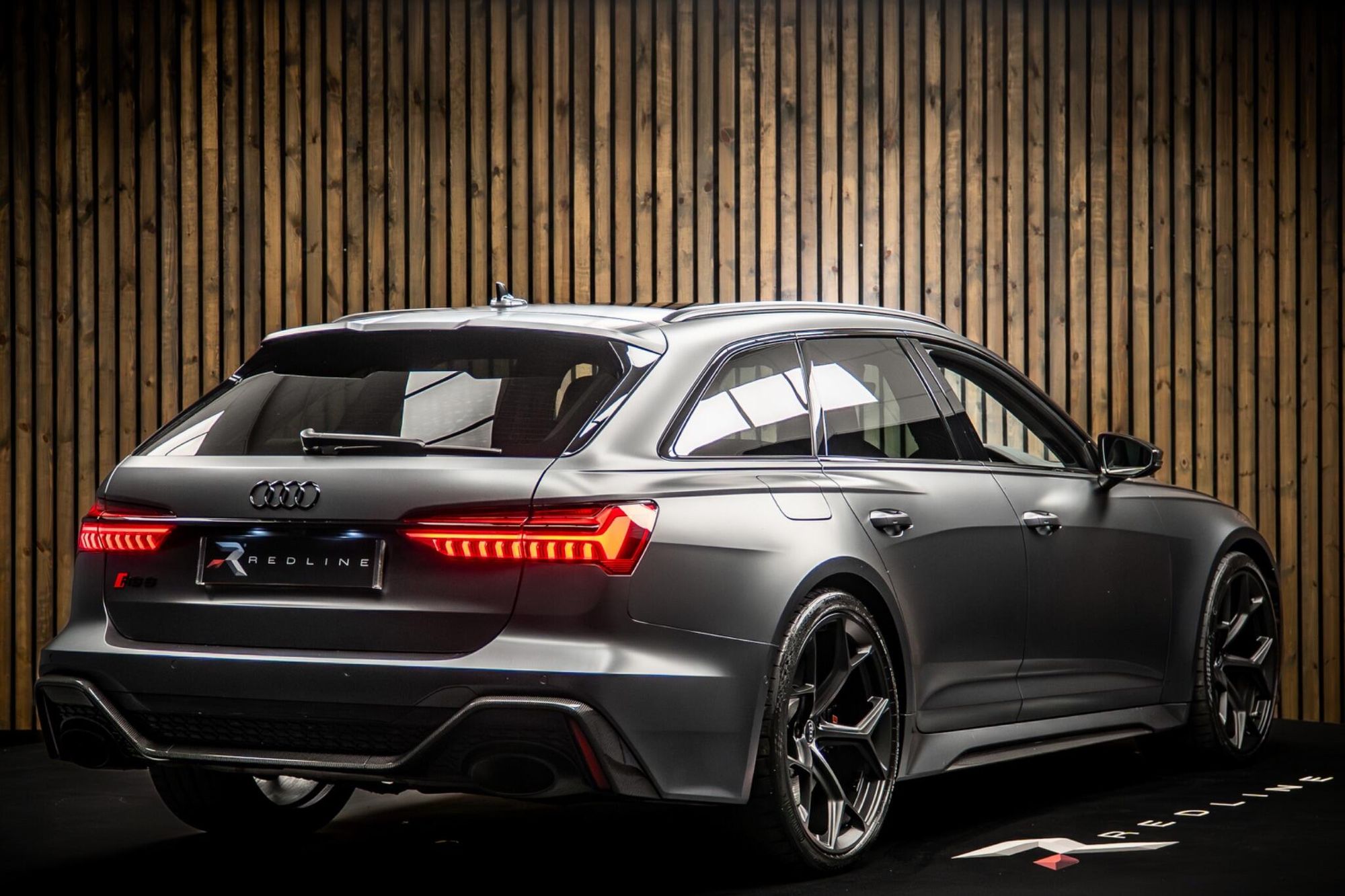 AUDI RS6 RS 6 AVANT RS 6 TFSI Quattro Performance 5dr Tiptronic for sale UK - Slide 4