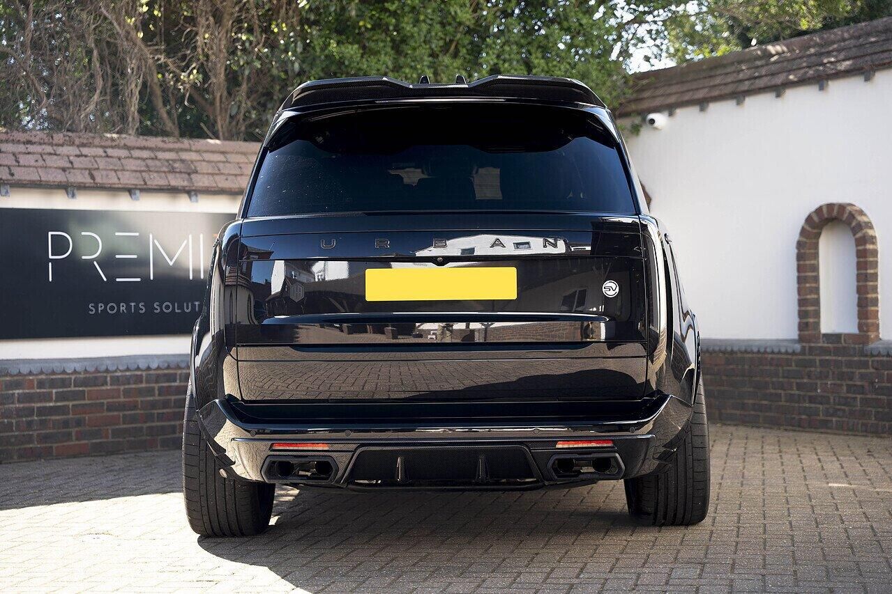 LAND ROVER RANGE ROVER ESTATE 4.4 P615 V8 SV LWB 4dr Auto for sale UK - Slide 5