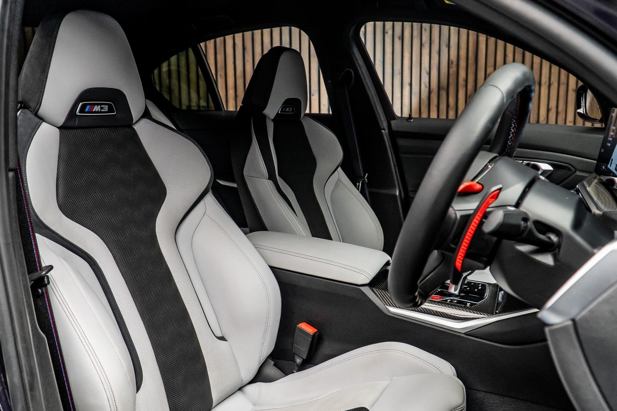 BMW M3 SALOON M3 xDrive Competition M 4dr Step Auto for sale UK - Slide 2