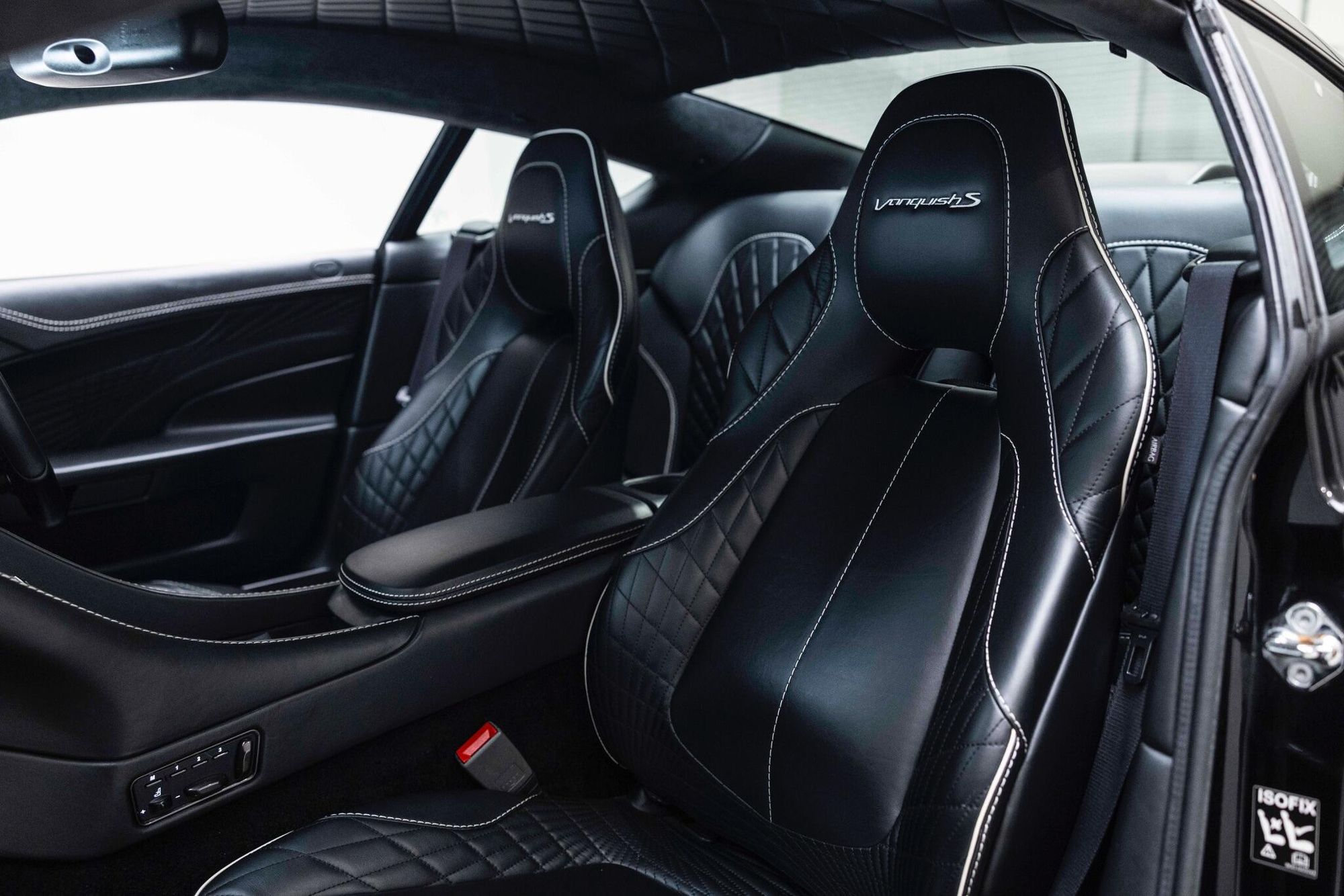 ASTON MARTIN VANQUISH COUPE V12 [595] S 2+0 2dr Touchtronic Auto for sale UK - Slide 3