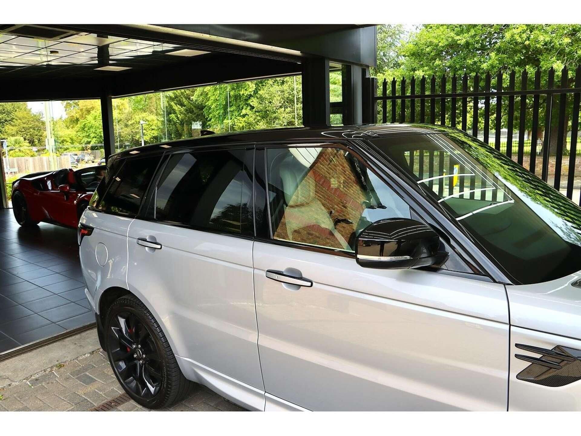 LAND ROVER RANGE ROVER SPORT ESTATE 3.0 P400 HST 5dr Auto for sale UK - Slide 7