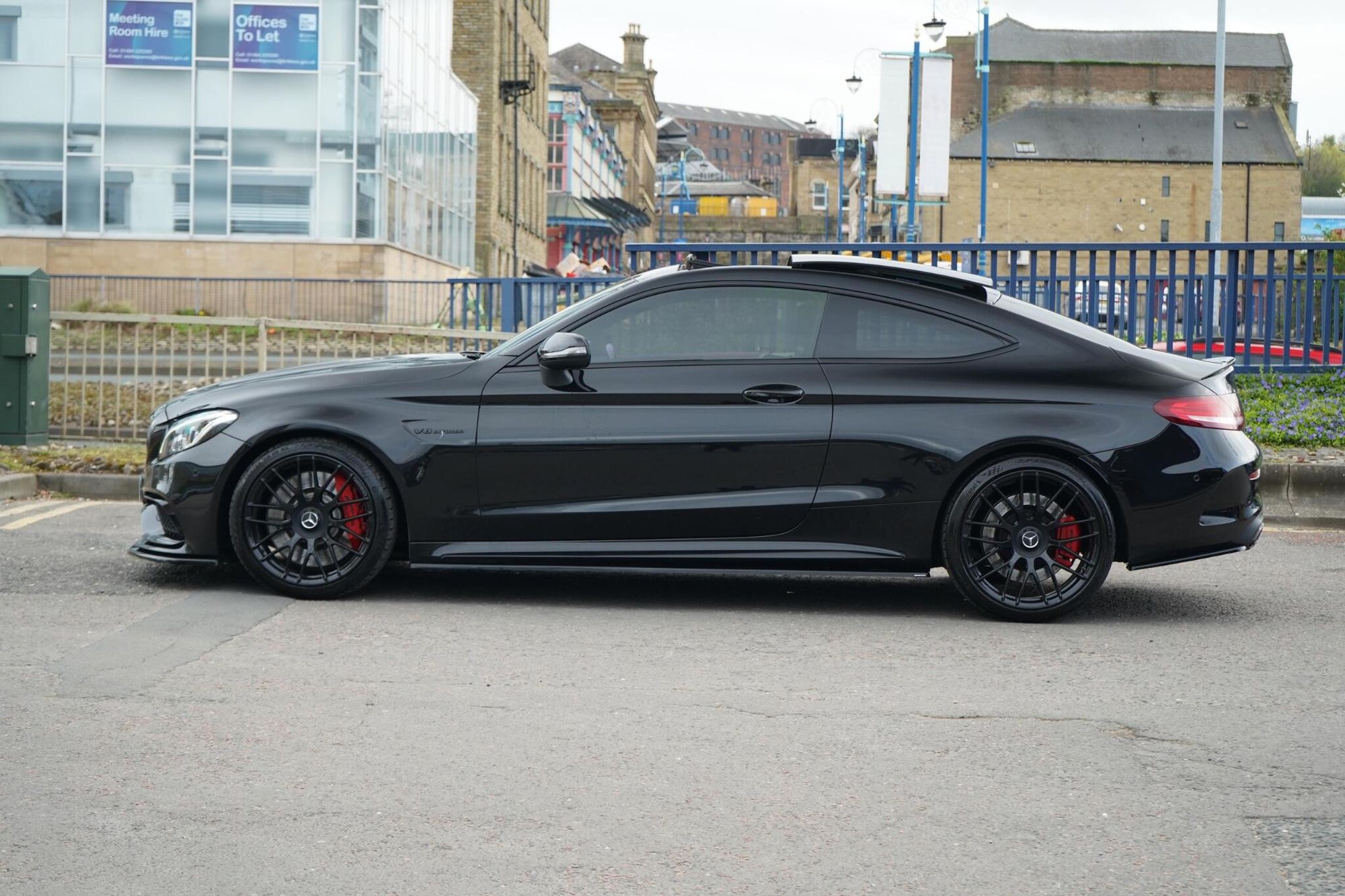 MERCEDES-BENZ C CLASS AMG COUPE C63 S Premium 2dr Auto for sale UK - Slide 8