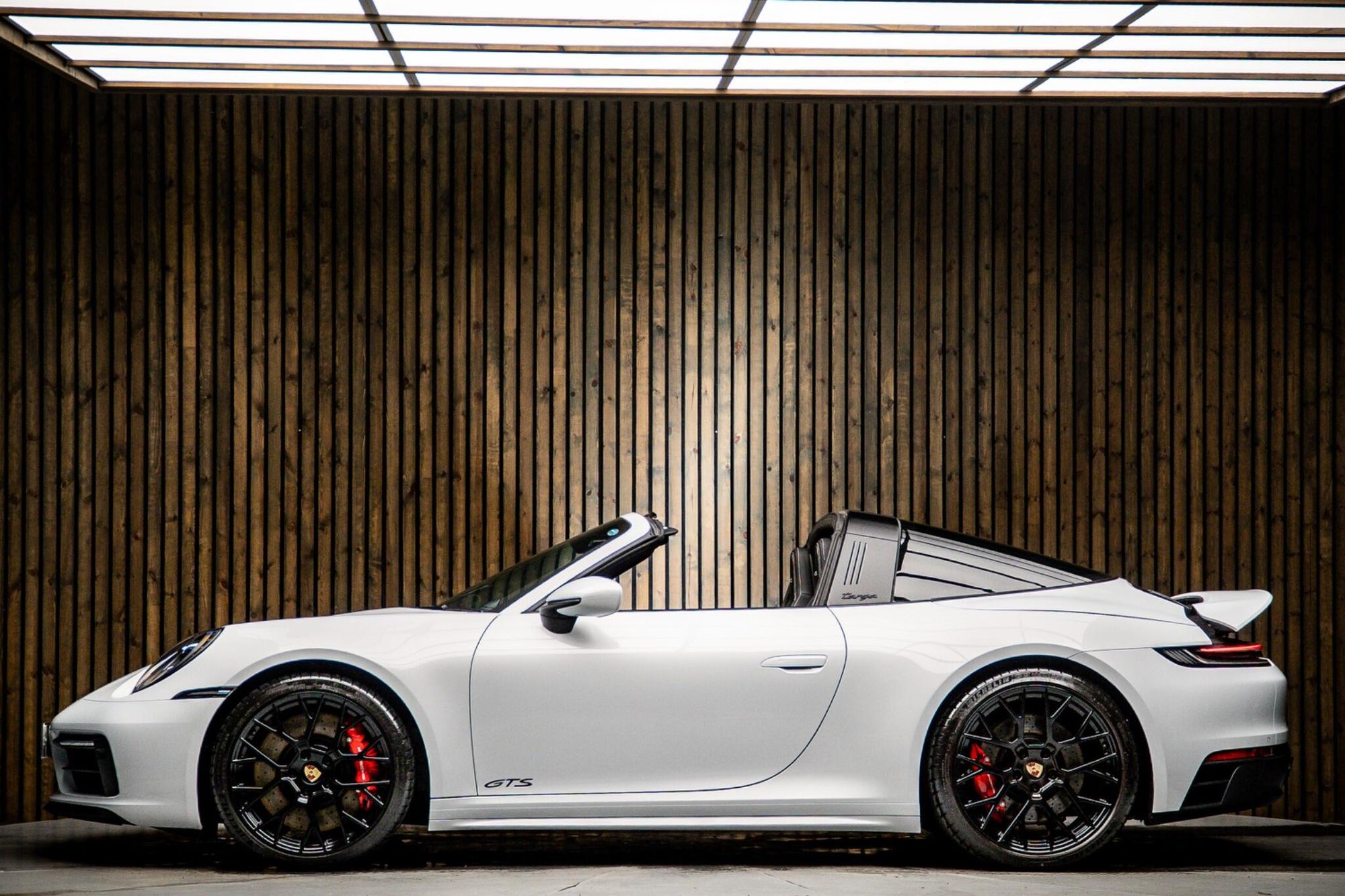 PORSCHE 911 [992] TARGA 4 GTS 2dr PDK for sale UK - Slide 7