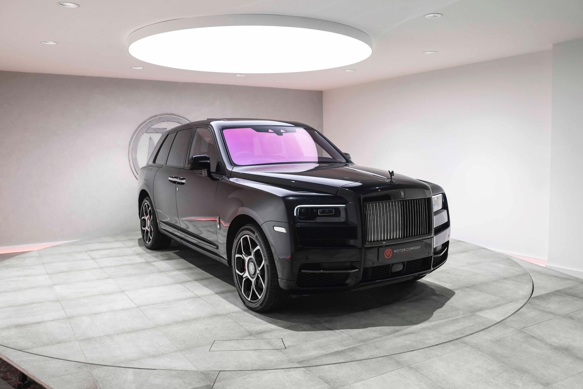 ROLLS-ROYCE CULLINAN ESTATE Black Badge 5dr Auto for sale UK - Slide 5