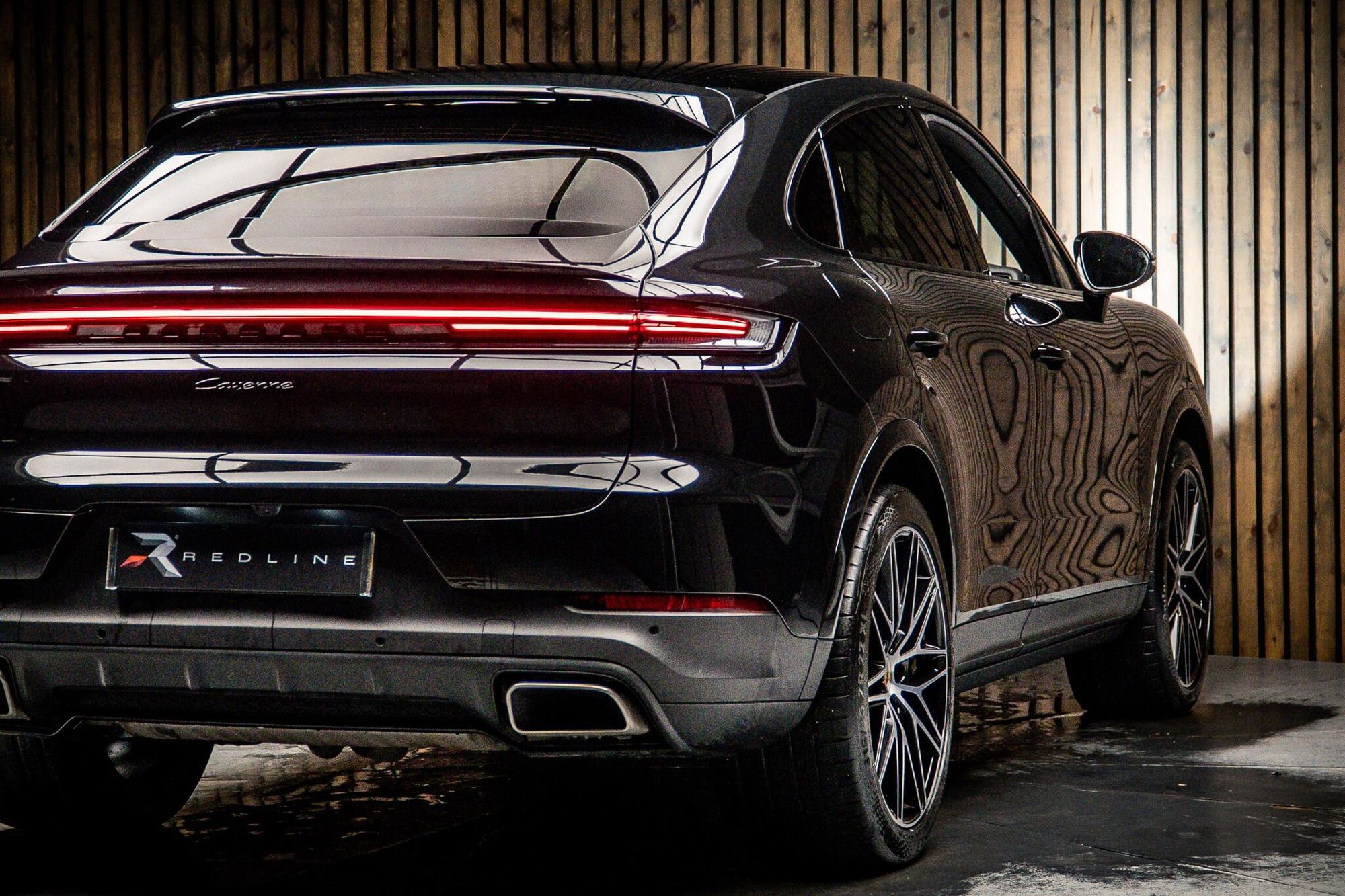 Porsche Cayenne Coupe 3.0 V6 Black Edition 353 Tiptronic S 5 Door Auto for sale UK - Slide 4