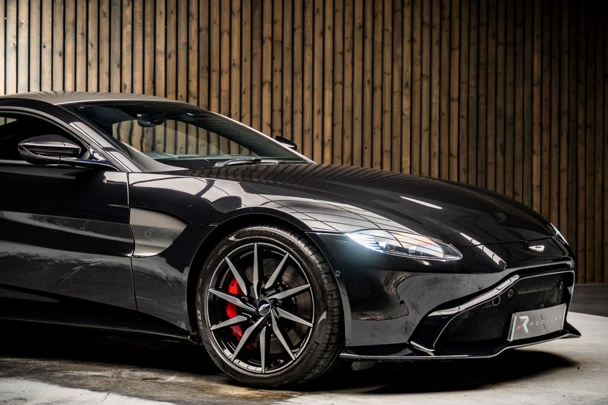 ASTON MARTIN VANTAGE V8 COUPE 2dr ZF 8 Speed Auto for sale UK - Slide 10