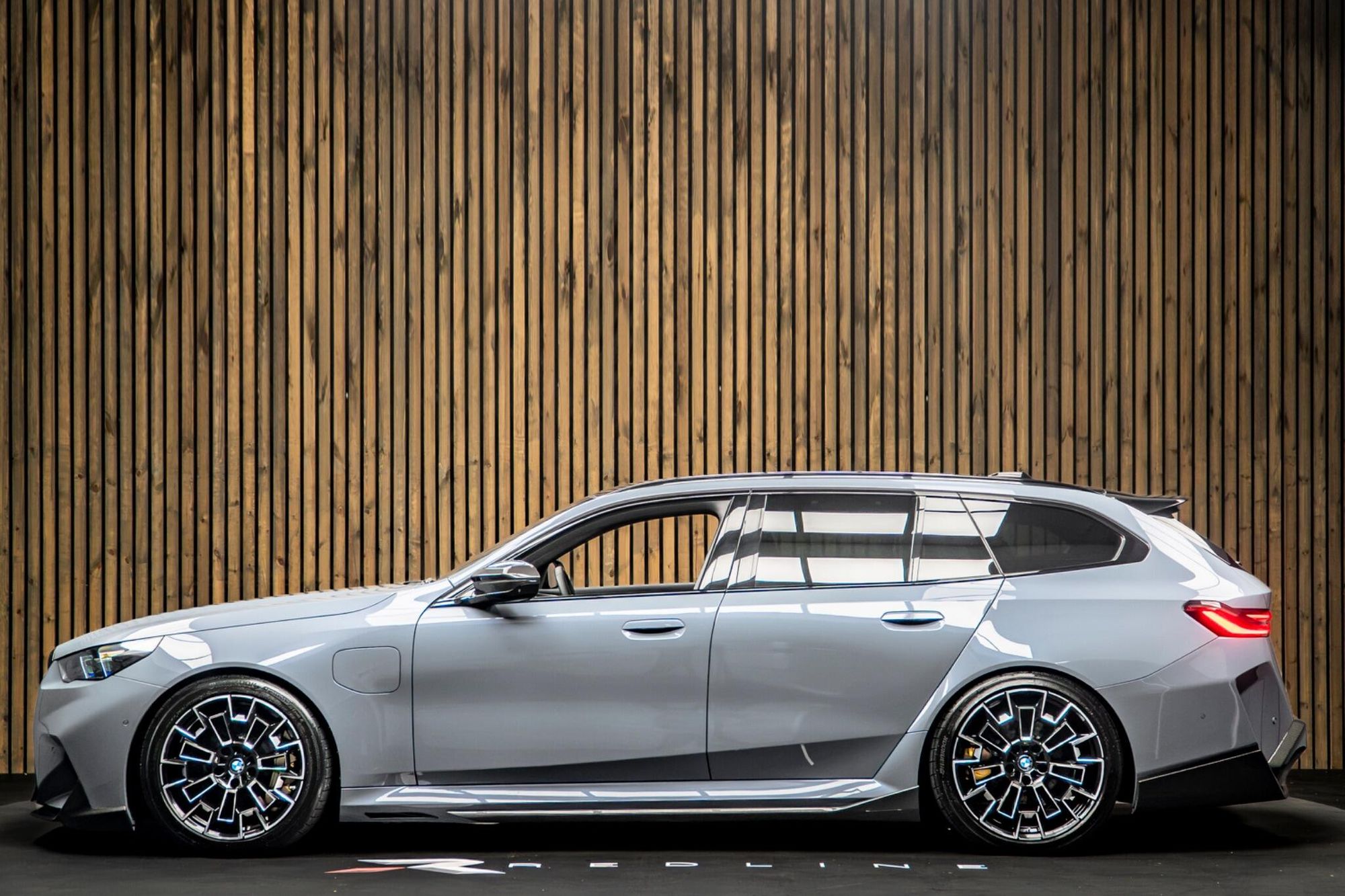 BMW M5 Touring 4.4 22.1kWh 5 Door Auto for sale UK - Slide 7