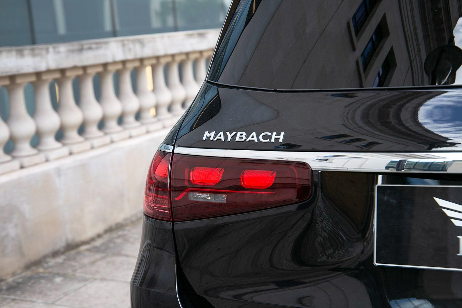 MERCEDES-BENZ GLS ESTATE Maybach GLS 600 4Matic First Class 5dr 9G-Tronic for sale UK - Slide 9
