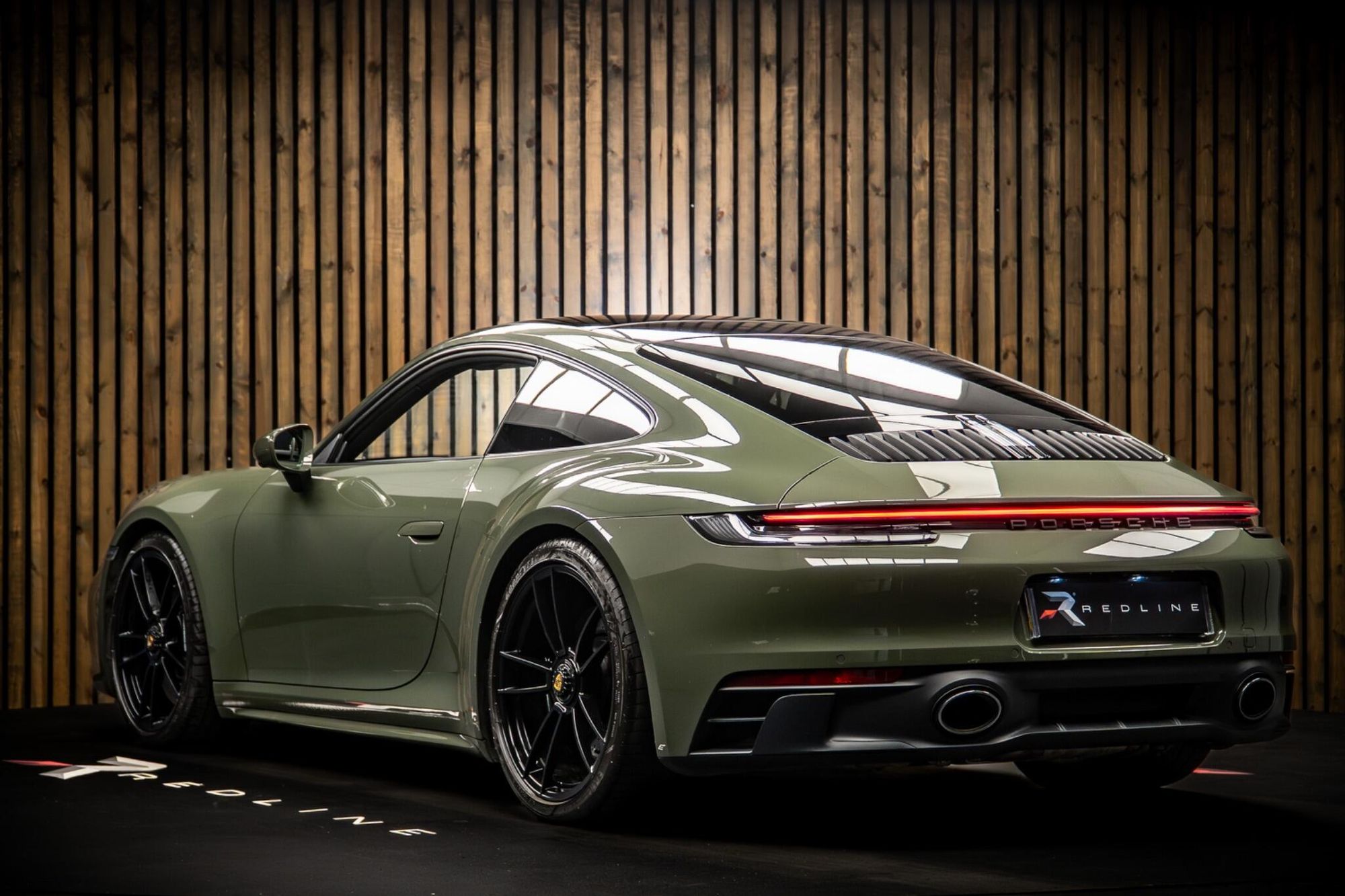 PORSCHE 911 [992] CARRERA COUPE GTS 2dr PDK for sale UK - Slide 3