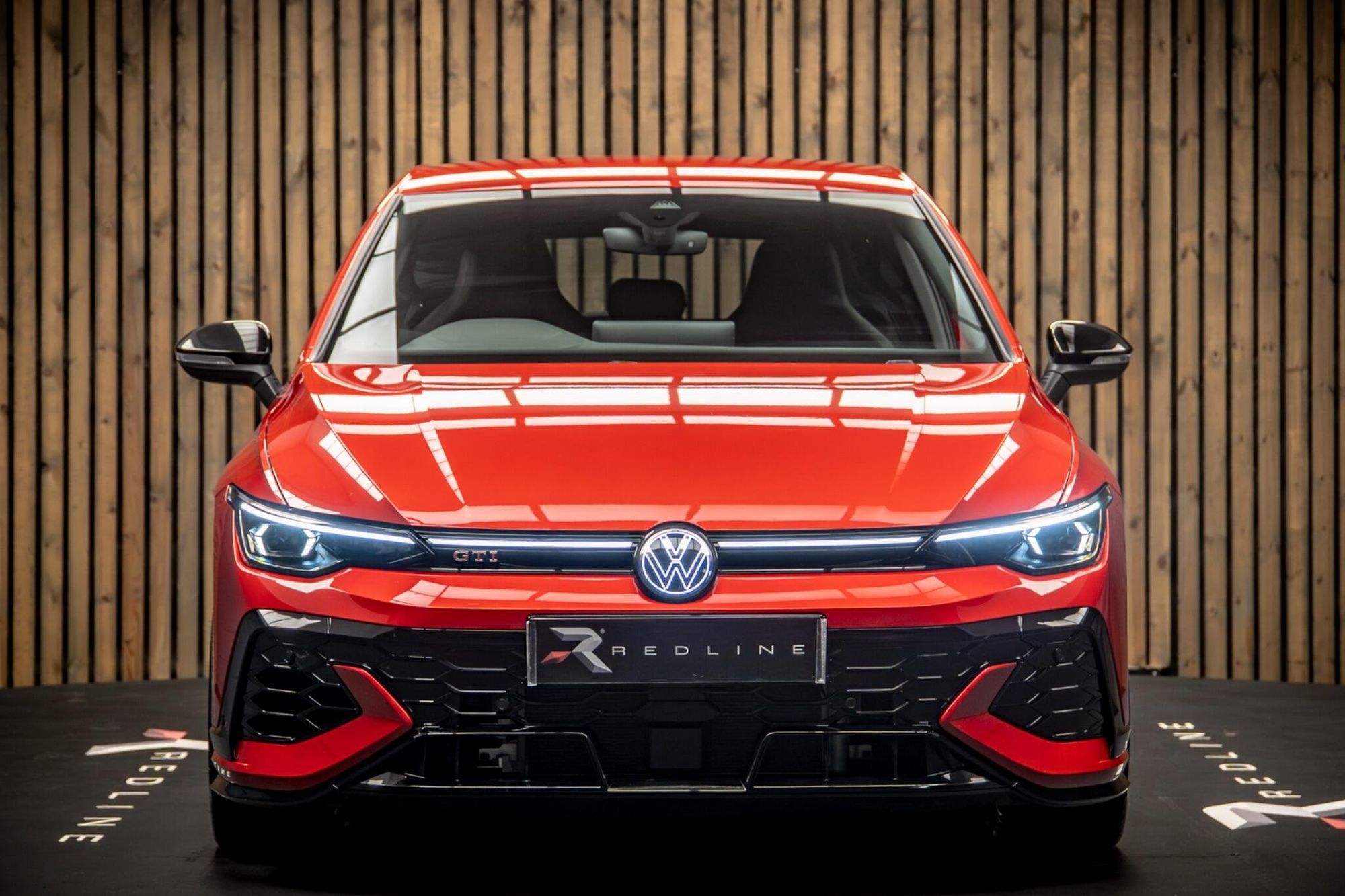 VOLKSWAGEN GOLF HATCHBACK 2.0 TSI 300 GTI Clubsport 5dr DSG for sale UK - Slide 5