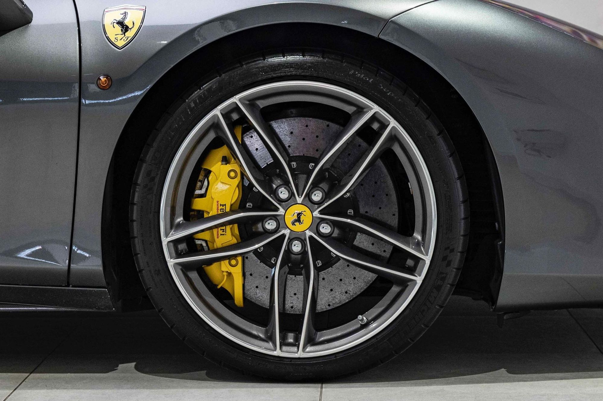 FERRARI 488 CONVERTIBLE Spider 2dr Auto for sale UK - Slide 4